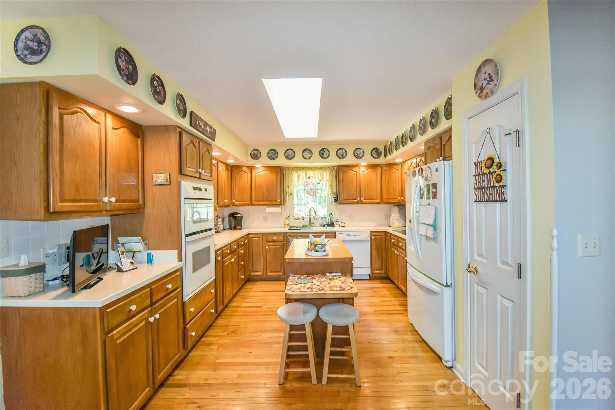 548 Thunder Road — Brevard