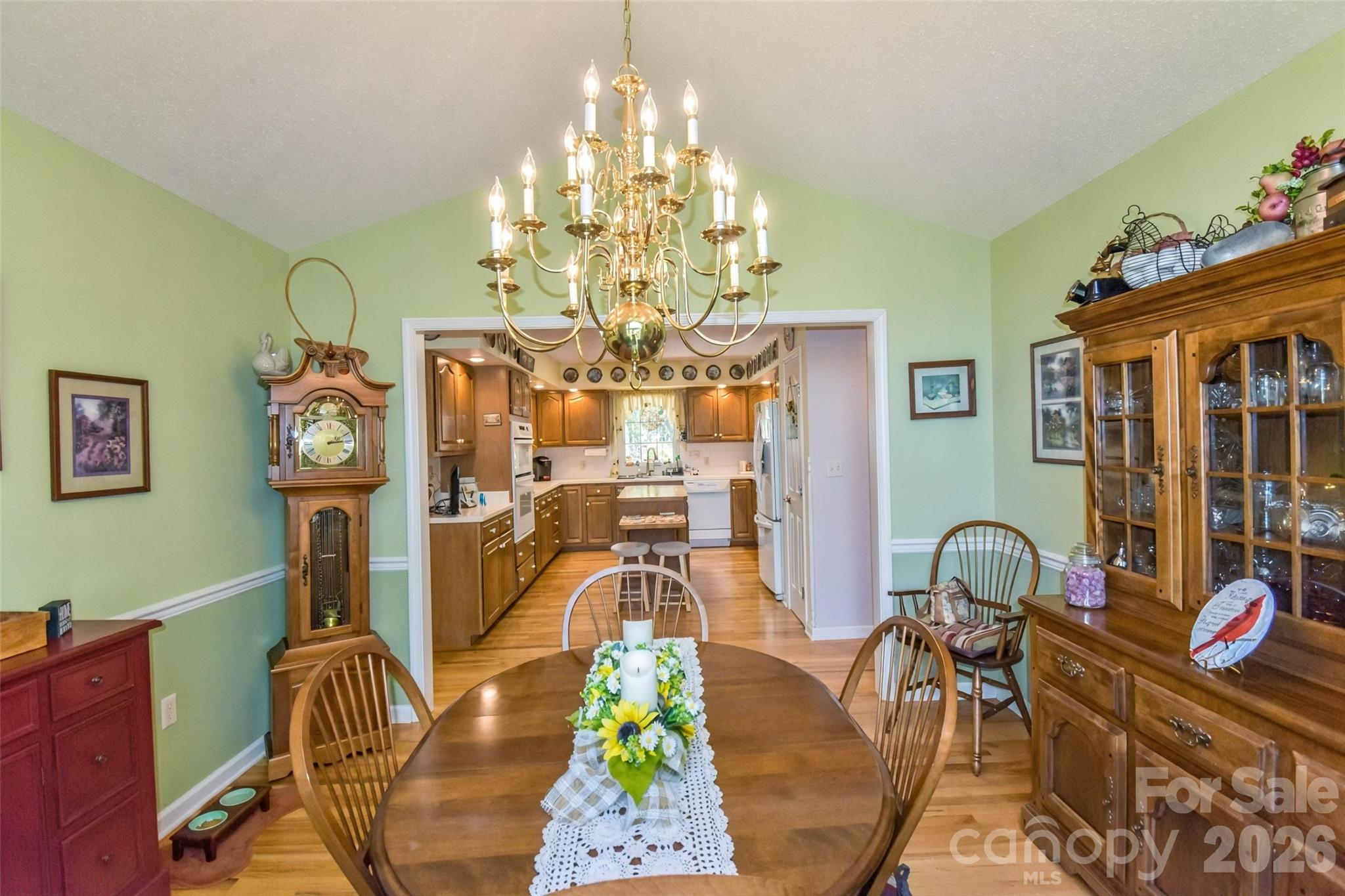 548 Thunder Road — Brevard