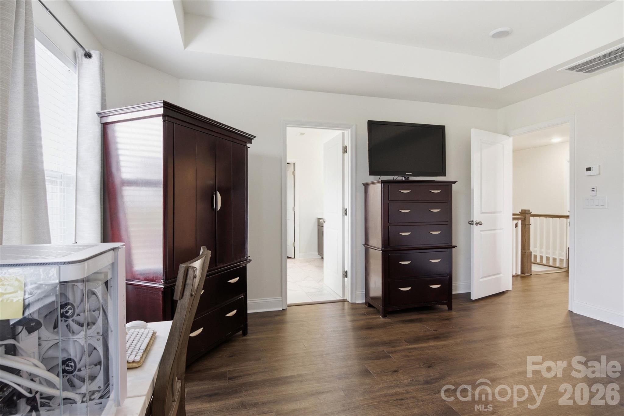 531 Red Wolf Lane — Clover