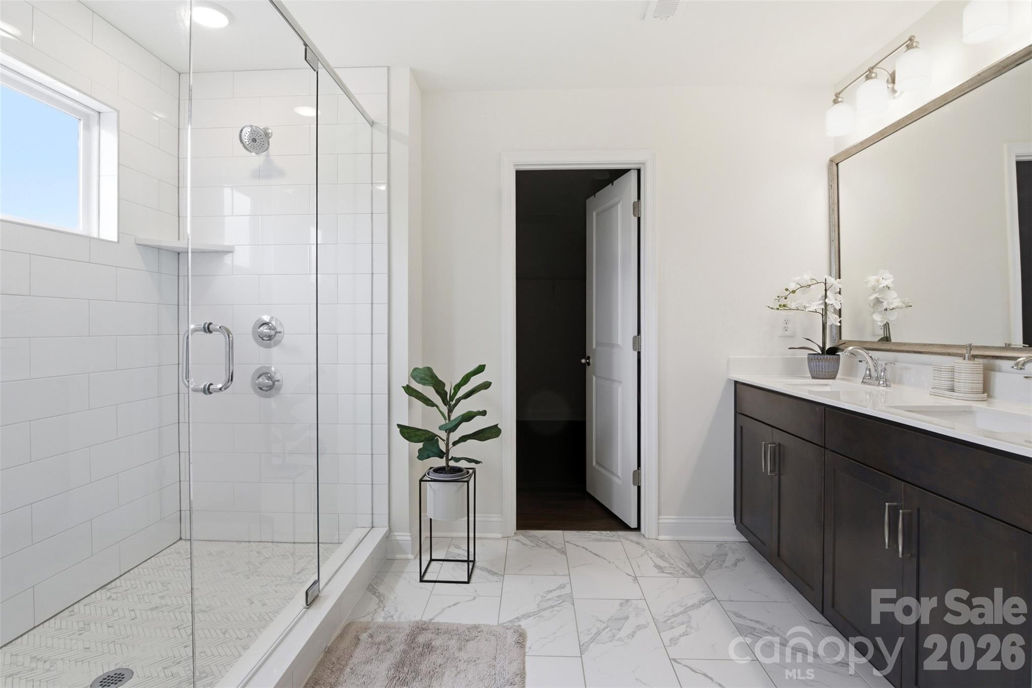 531 Red Wolf Lane — Clover