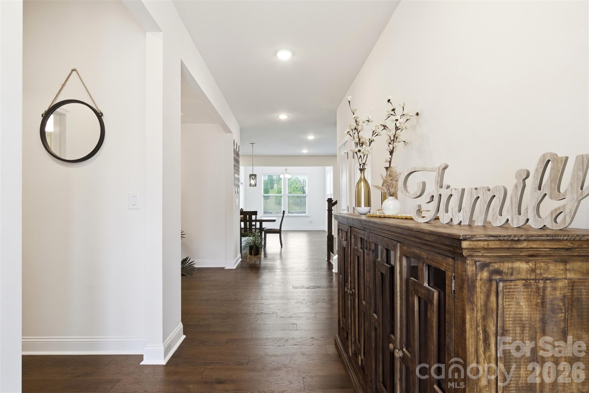 531 Red Wolf Lane — Clover
