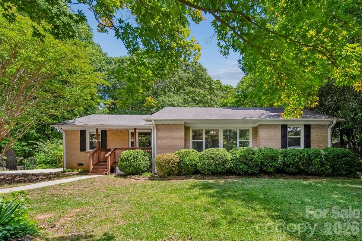 107 Fox Run Drive — Fort Mill