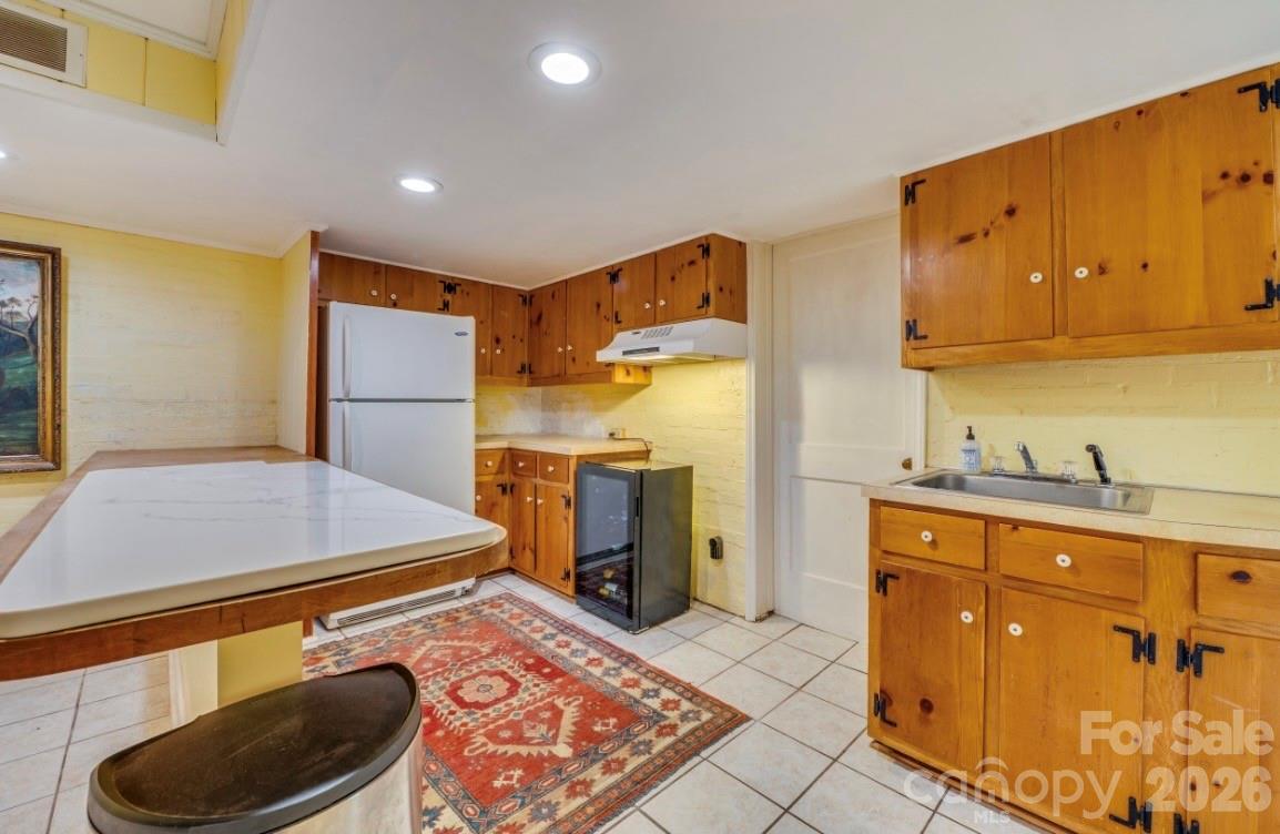 112 Kinwood Street — Morganton