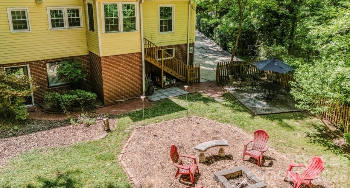 112 Kinwood Street — Morganton