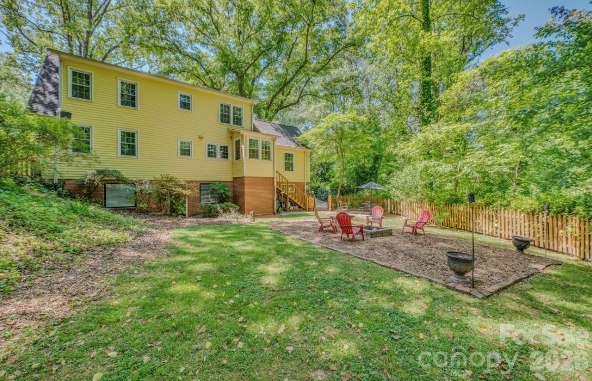 112 Kinwood Street — Morganton