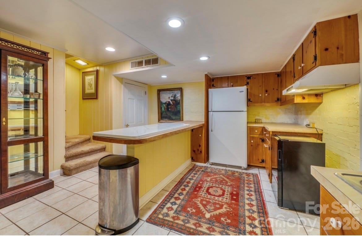 112 Kinwood Street — Morganton
