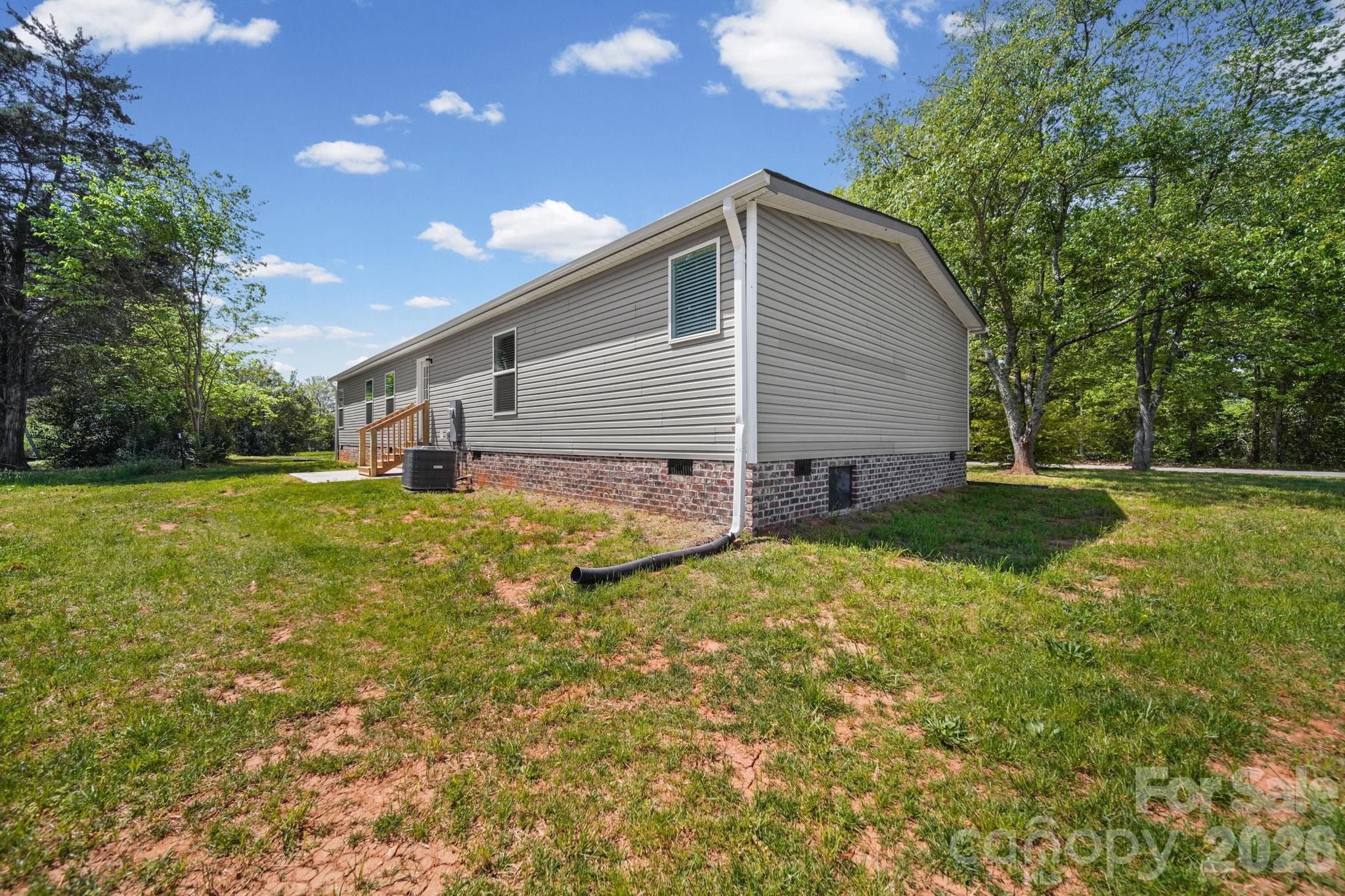 117 Whites Mill Road — Statesville