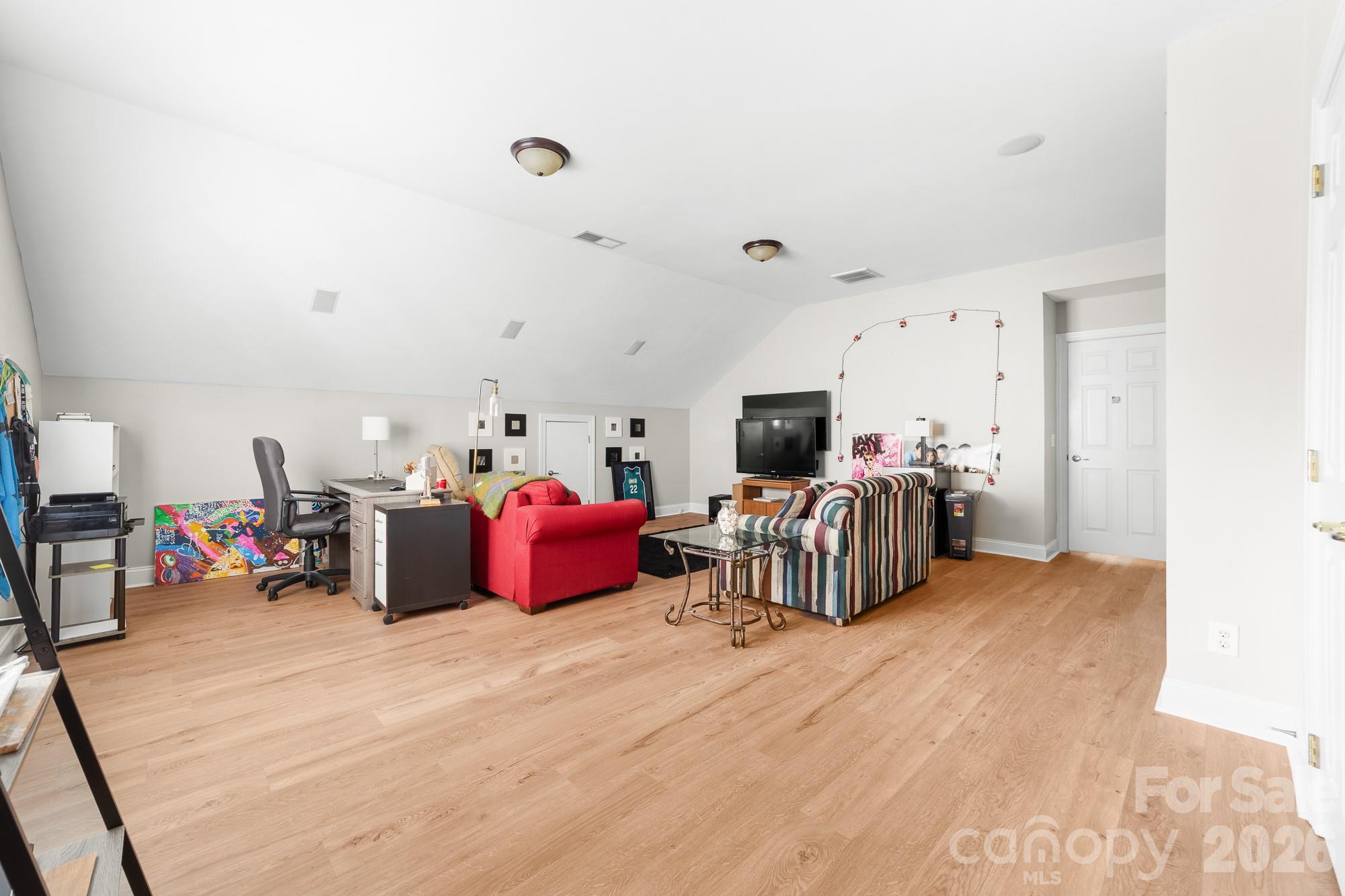 8812 Kingston Forest Drive — Charlotte
