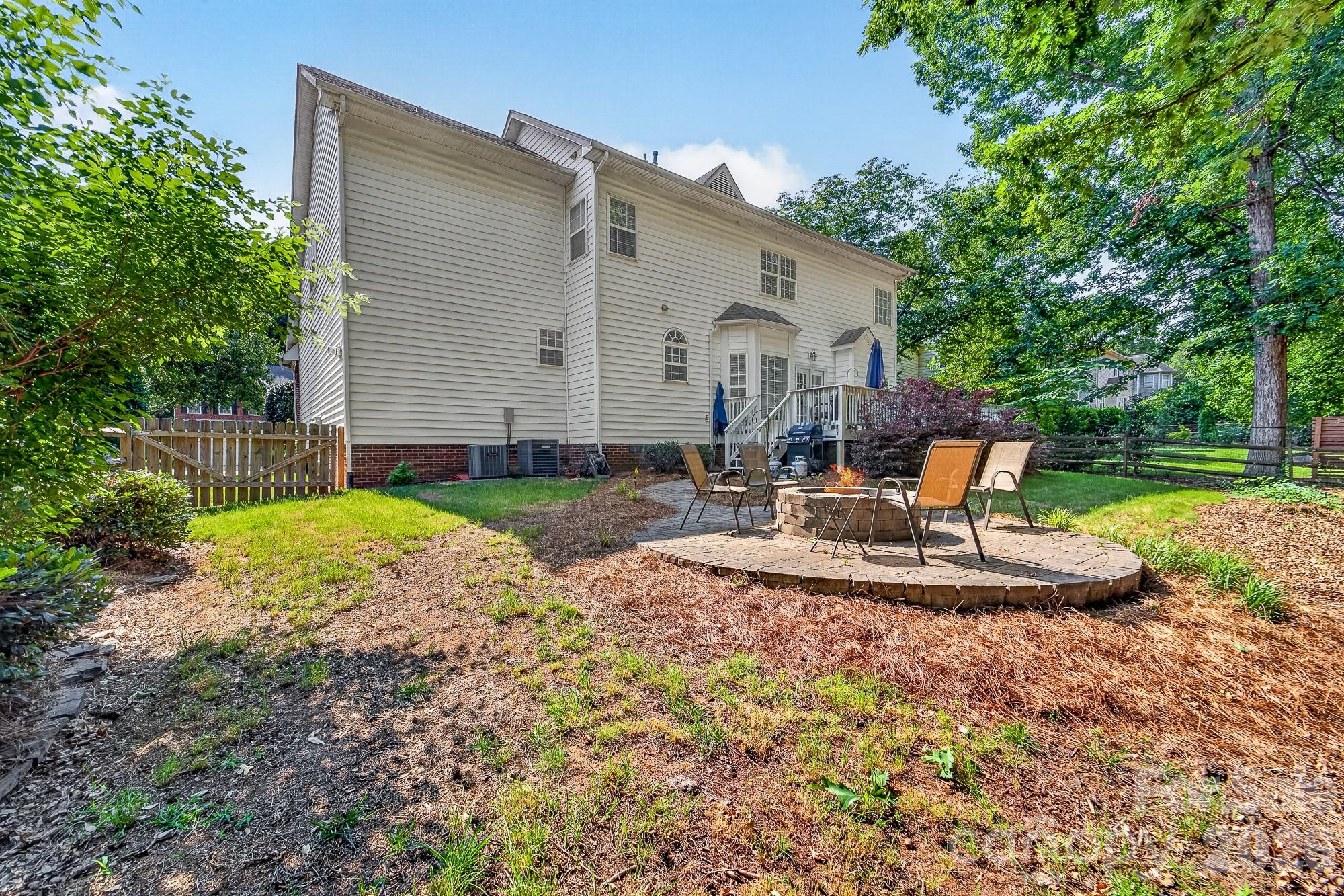 8812 Kingston Forest Drive — Charlotte