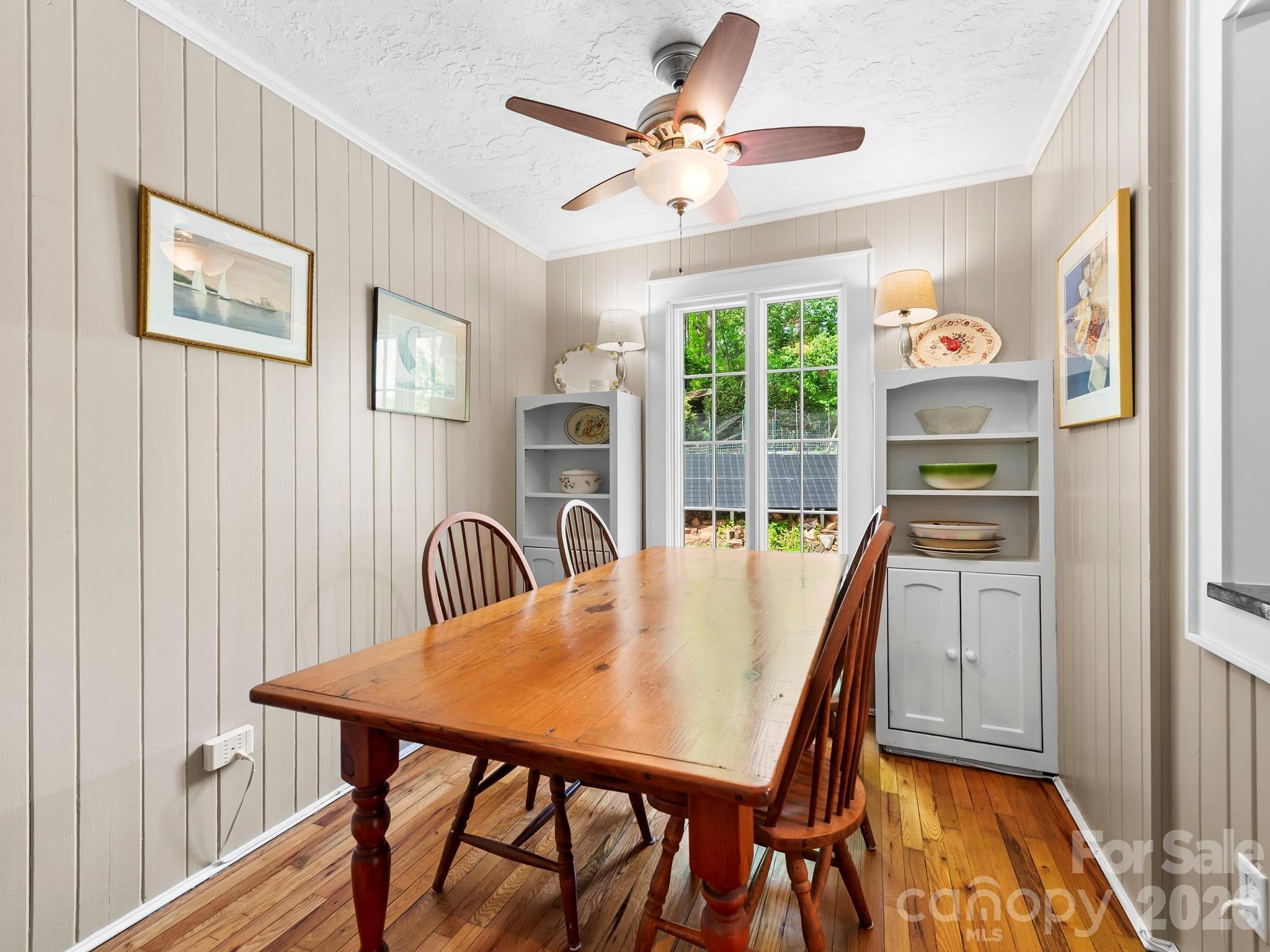 84 Arthur Road — Asheville