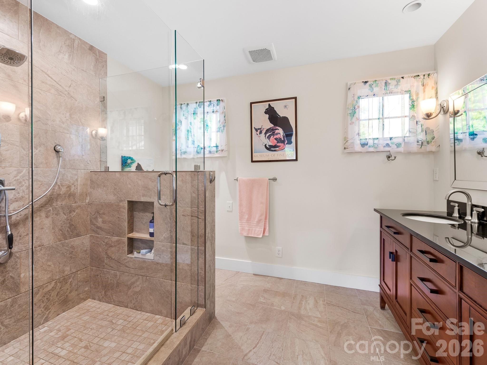 84 Arthur Road — Asheville