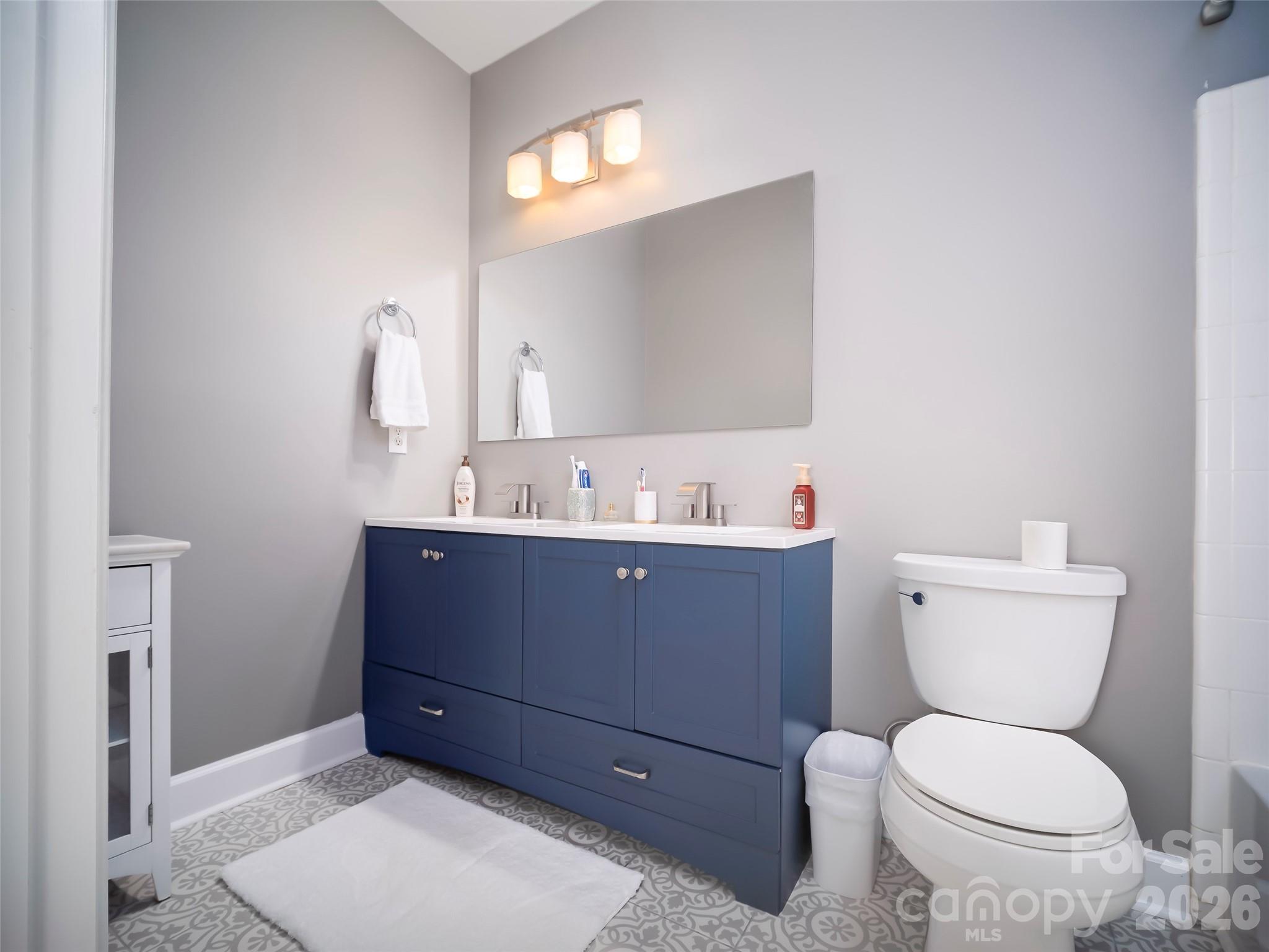 5609 Fairview Road #3 — Charlotte