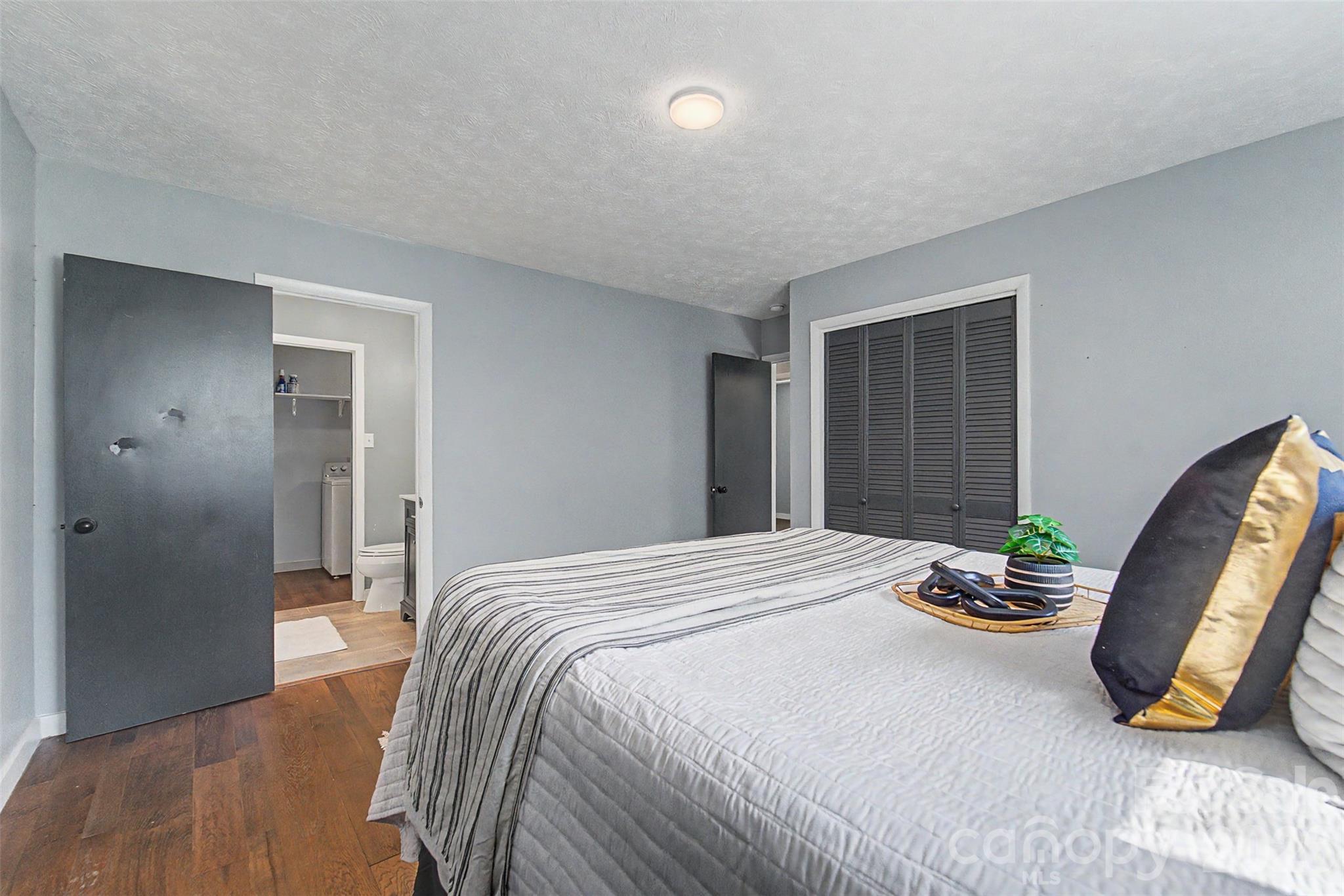 160 Canter Lane — Sylva