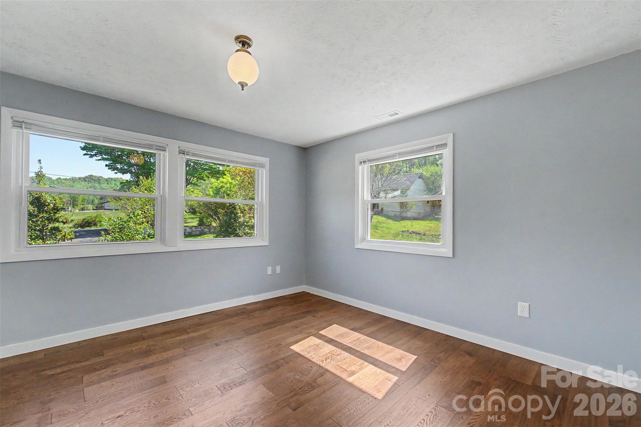 160 Canter Lane — Sylva