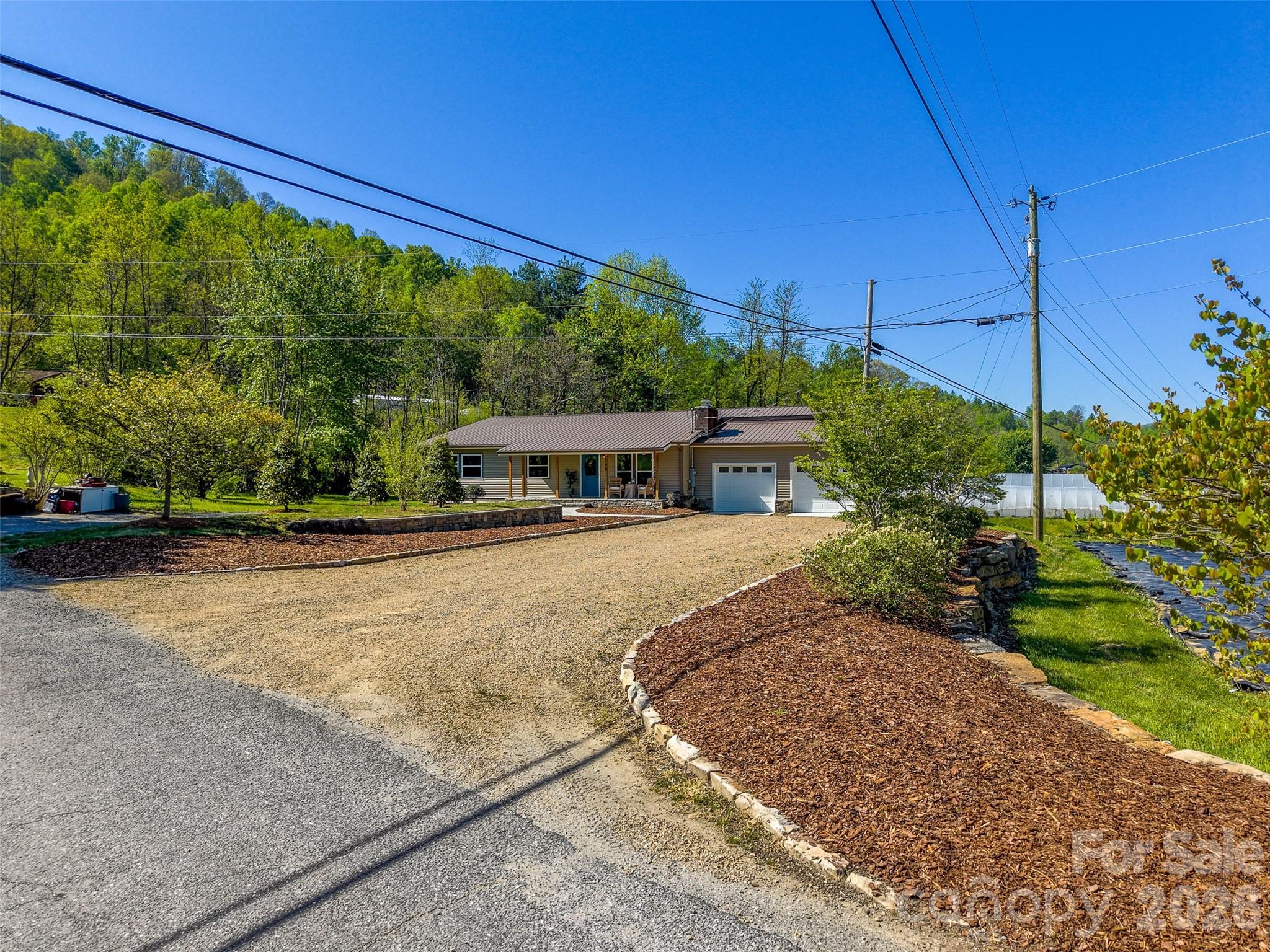 160 Canter Lane — Sylva