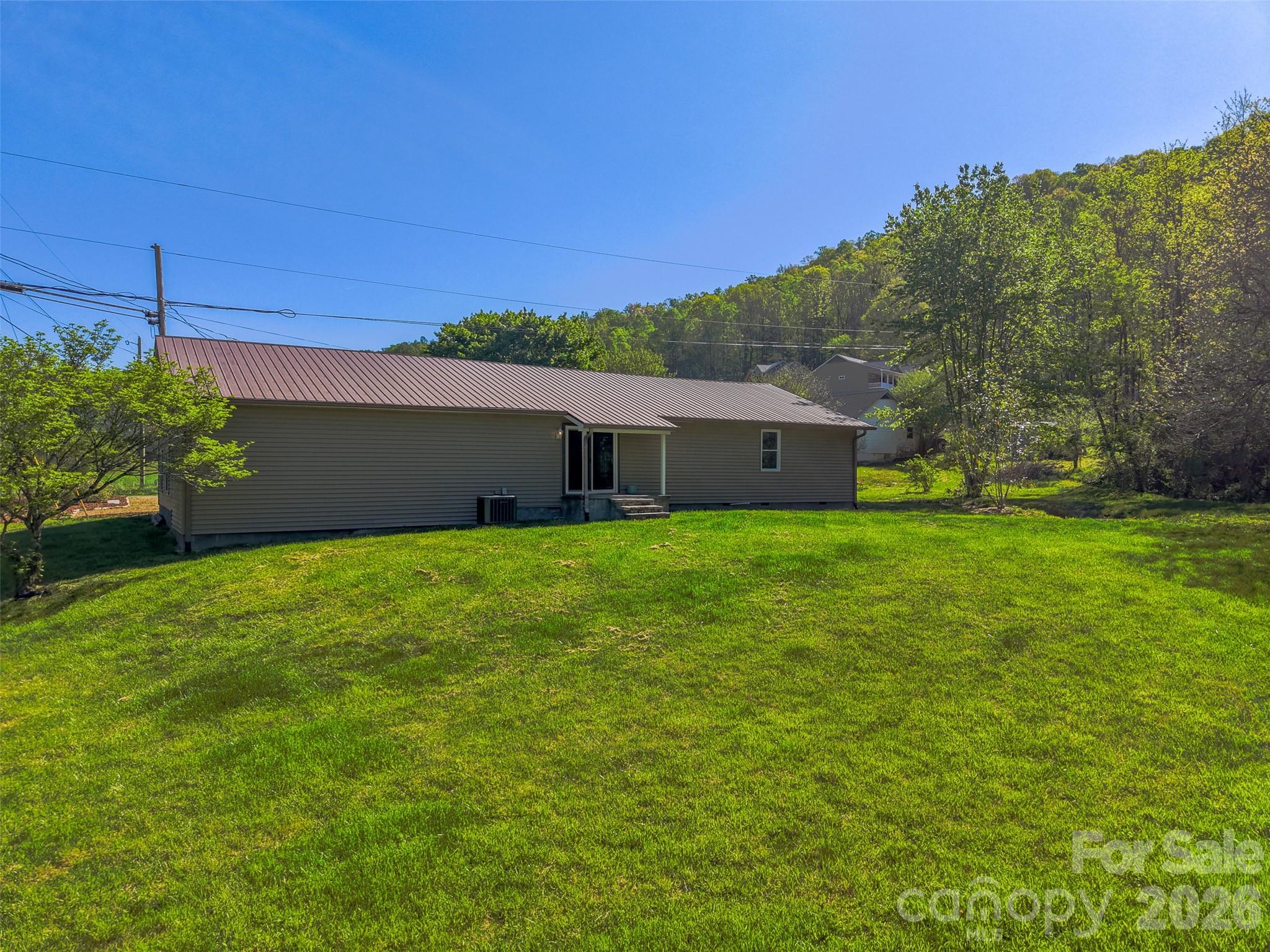 160 Canter Lane — Sylva