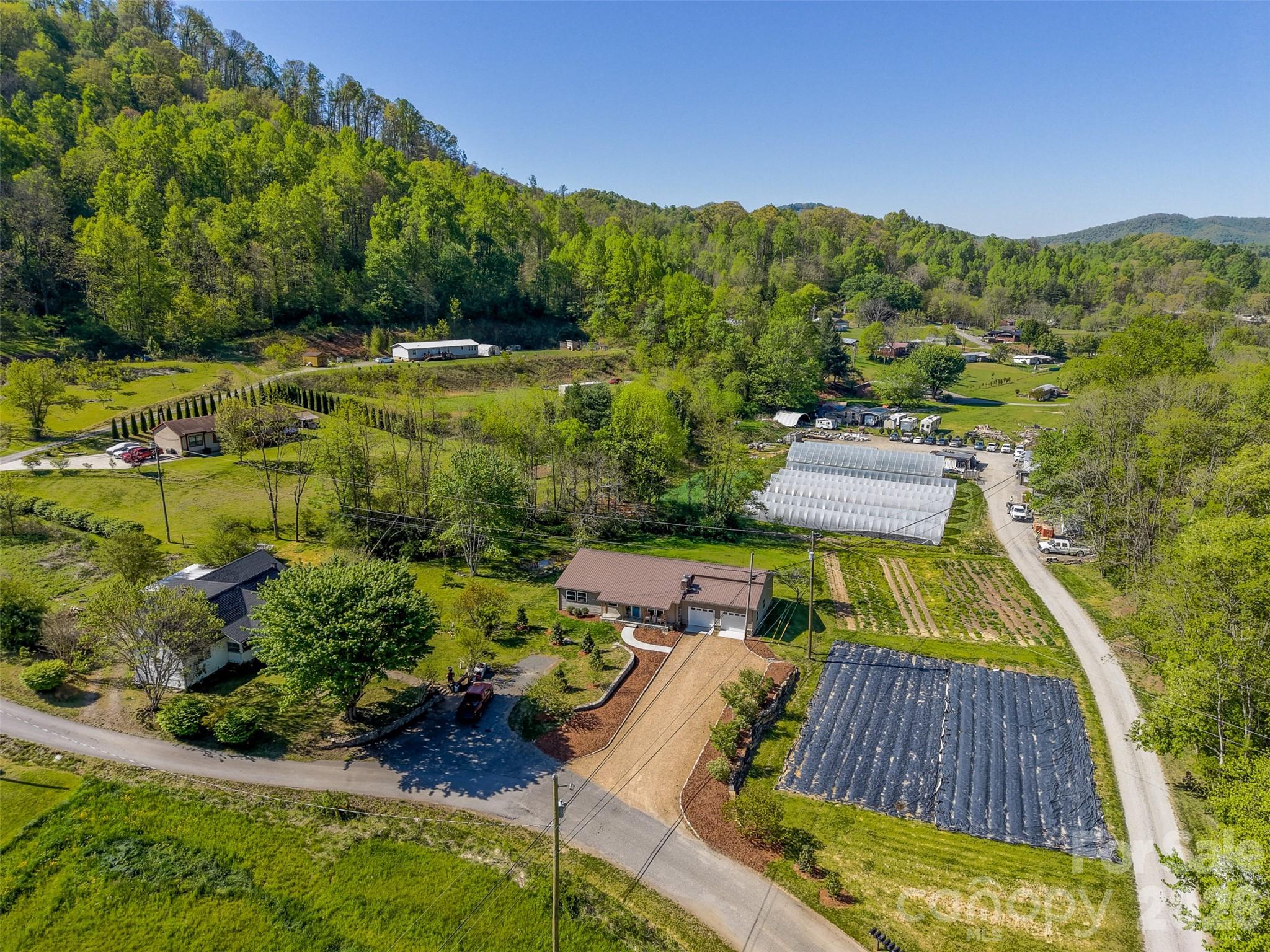 160 Canter Lane — Sylva