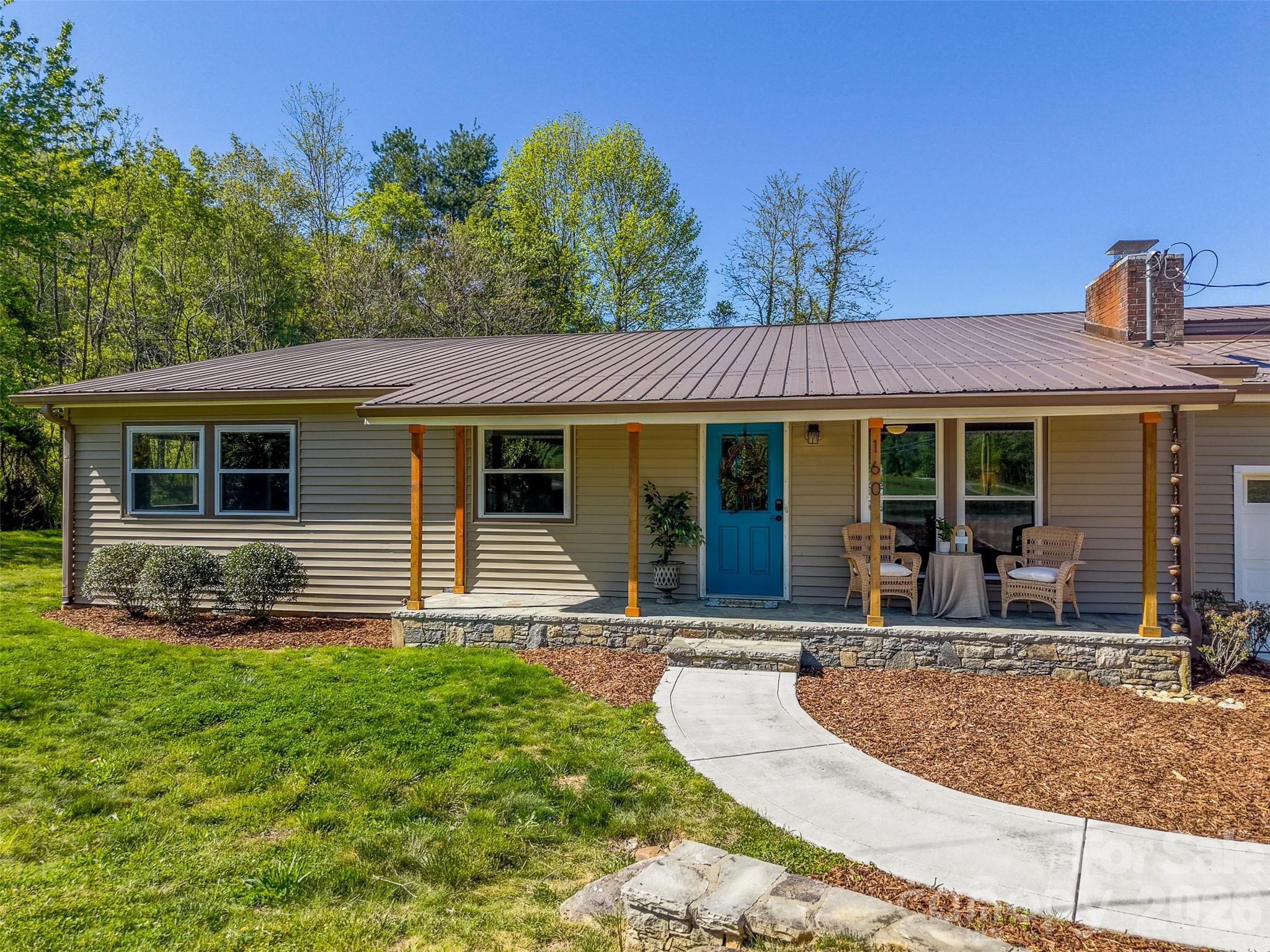 160 Canter Lane — Sylva