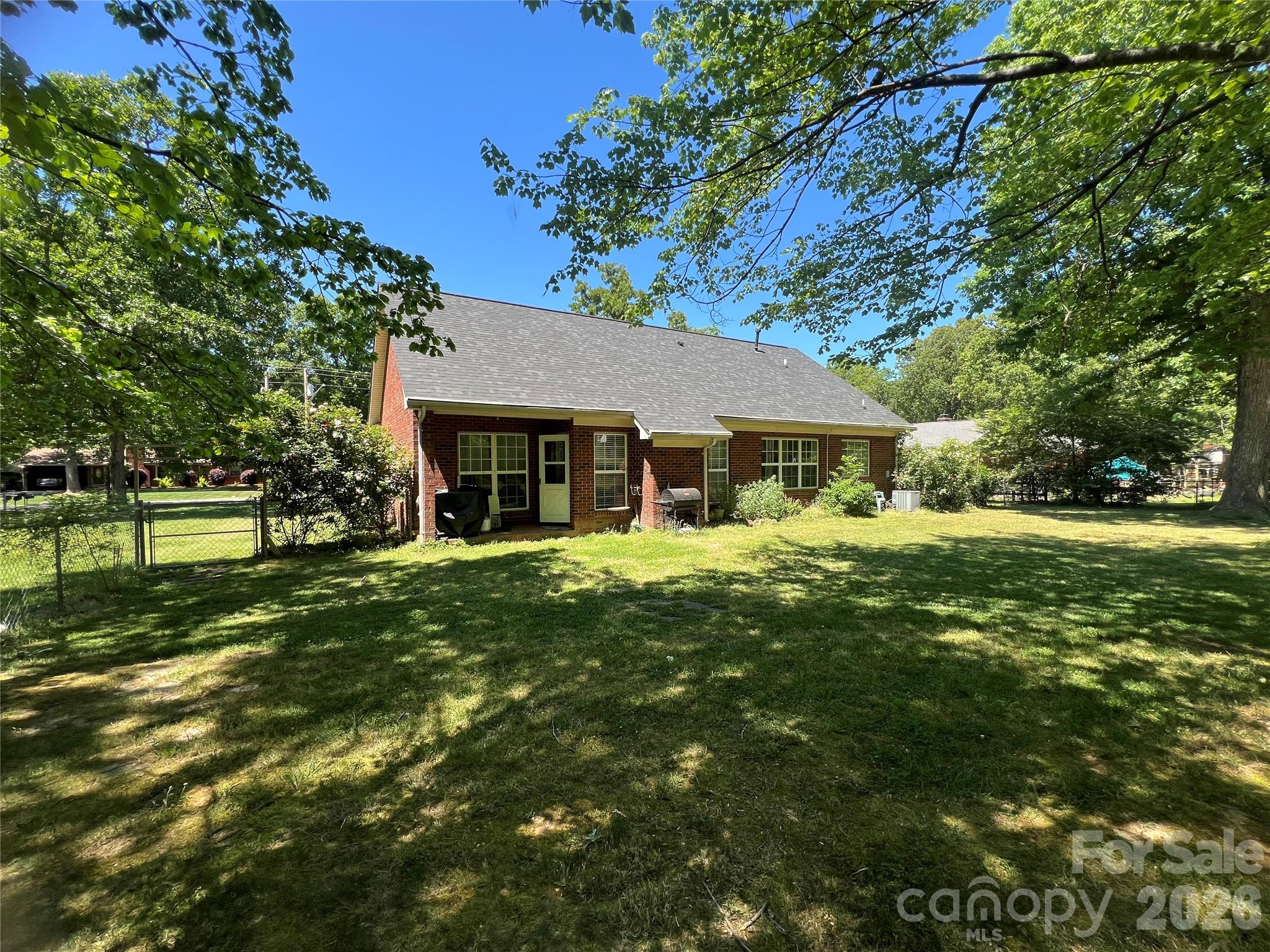 2102 Wilson Avenue — Monroe