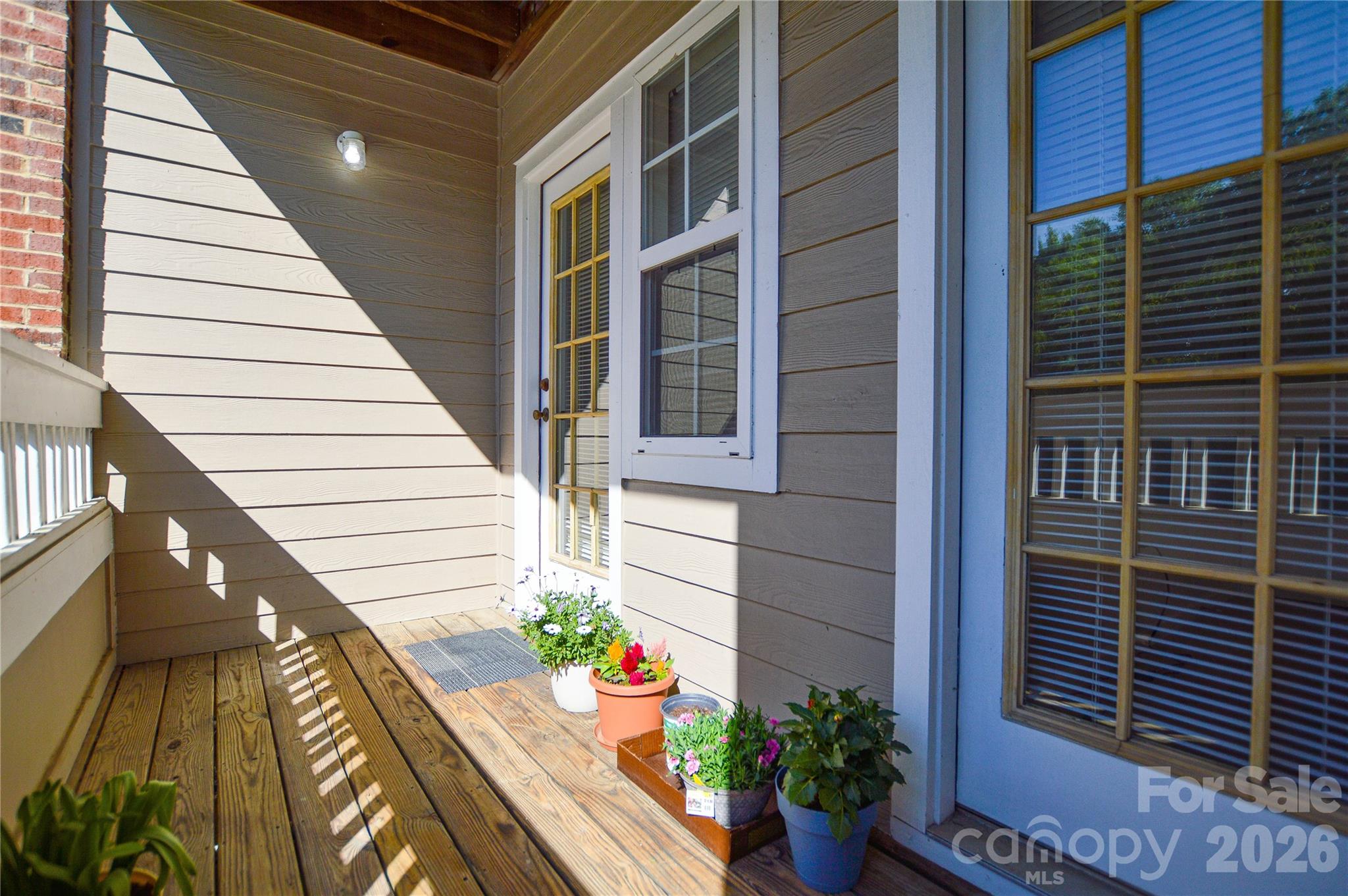 9810 Campus Walk Lane #F — Charlotte