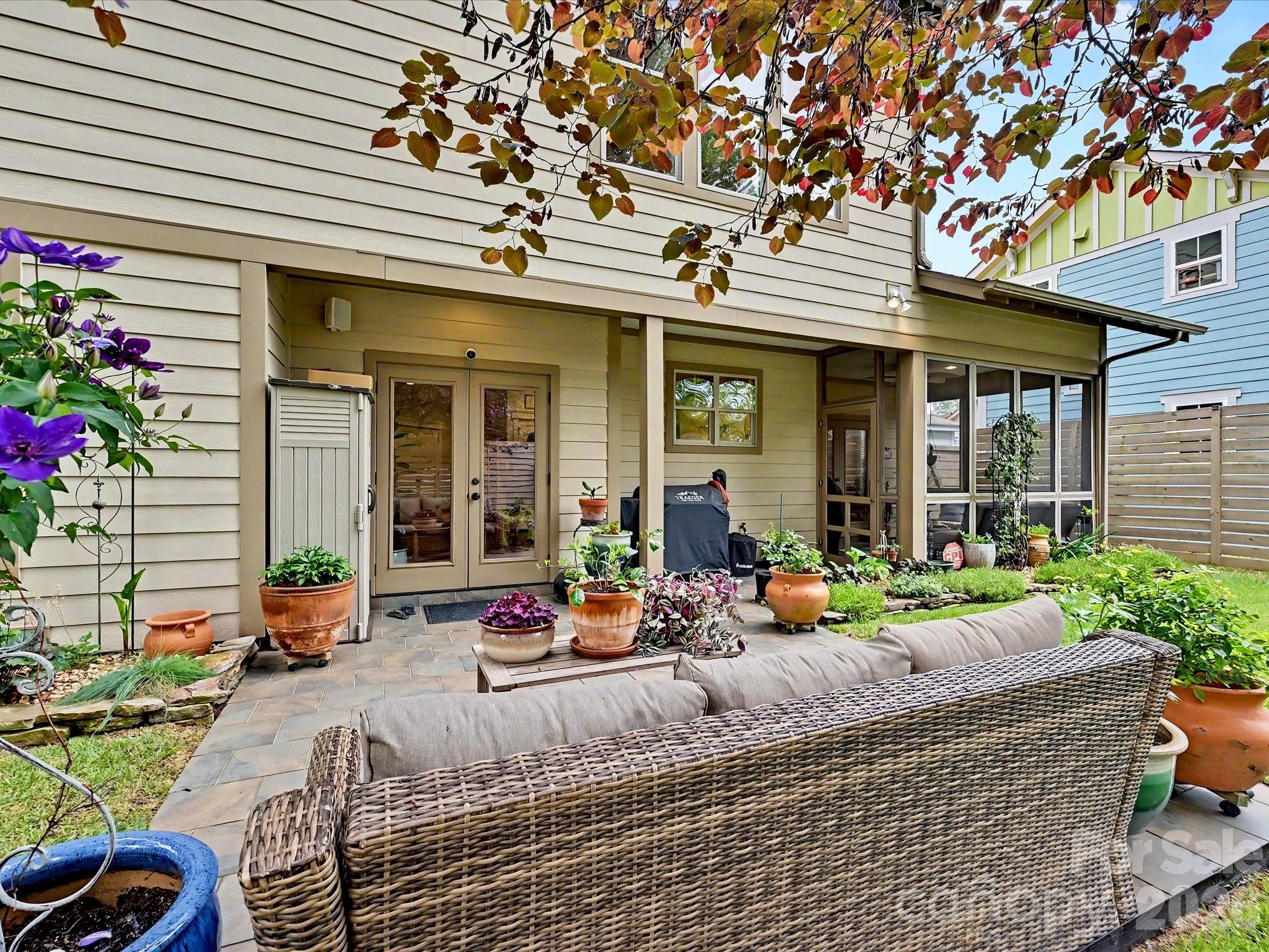 916 Essex Street — Charlotte