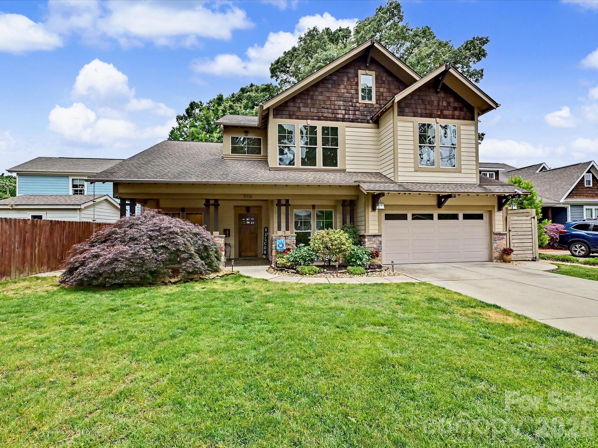 916 Essex Street — Charlotte