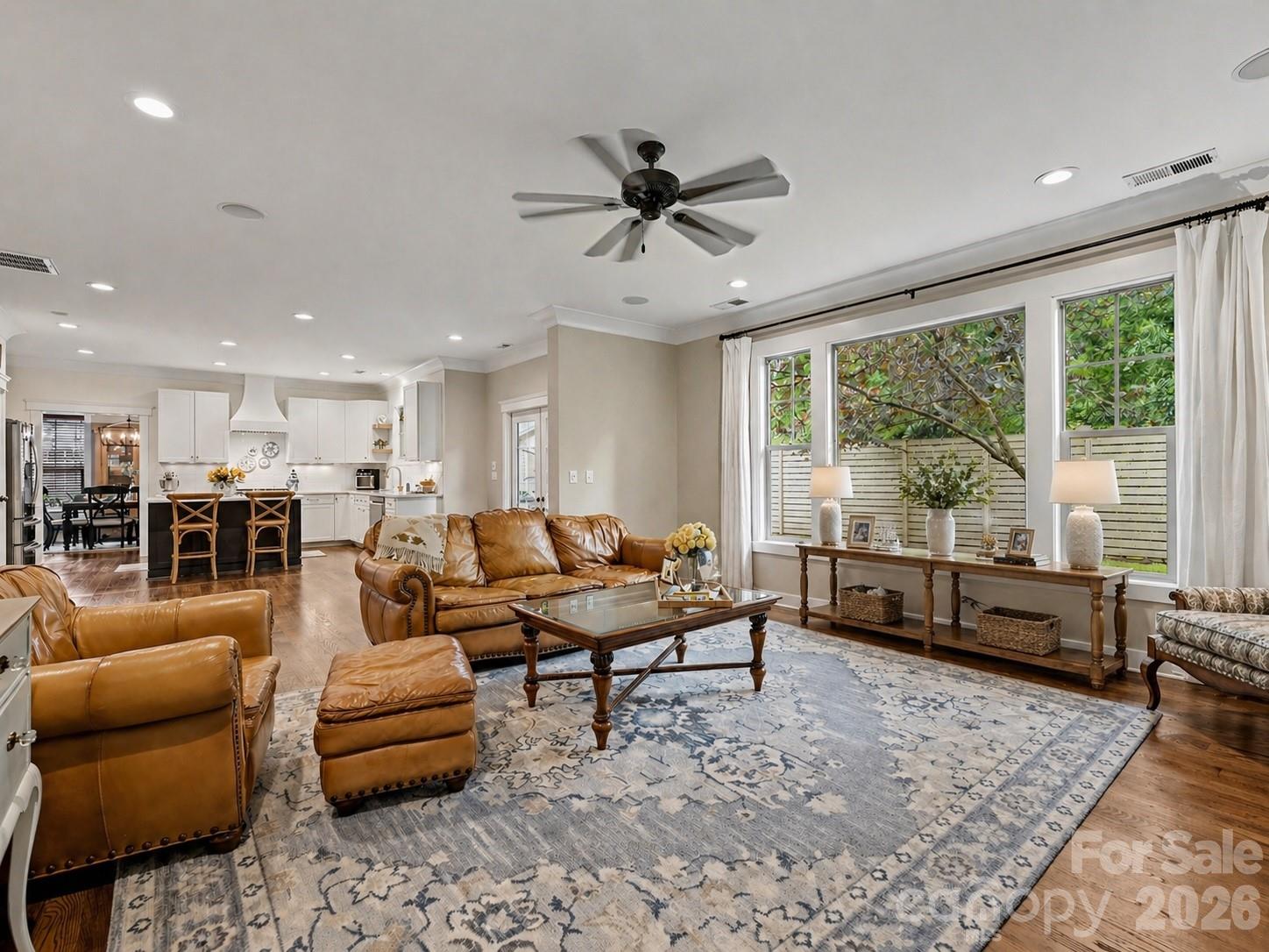 916 Essex Street — Charlotte