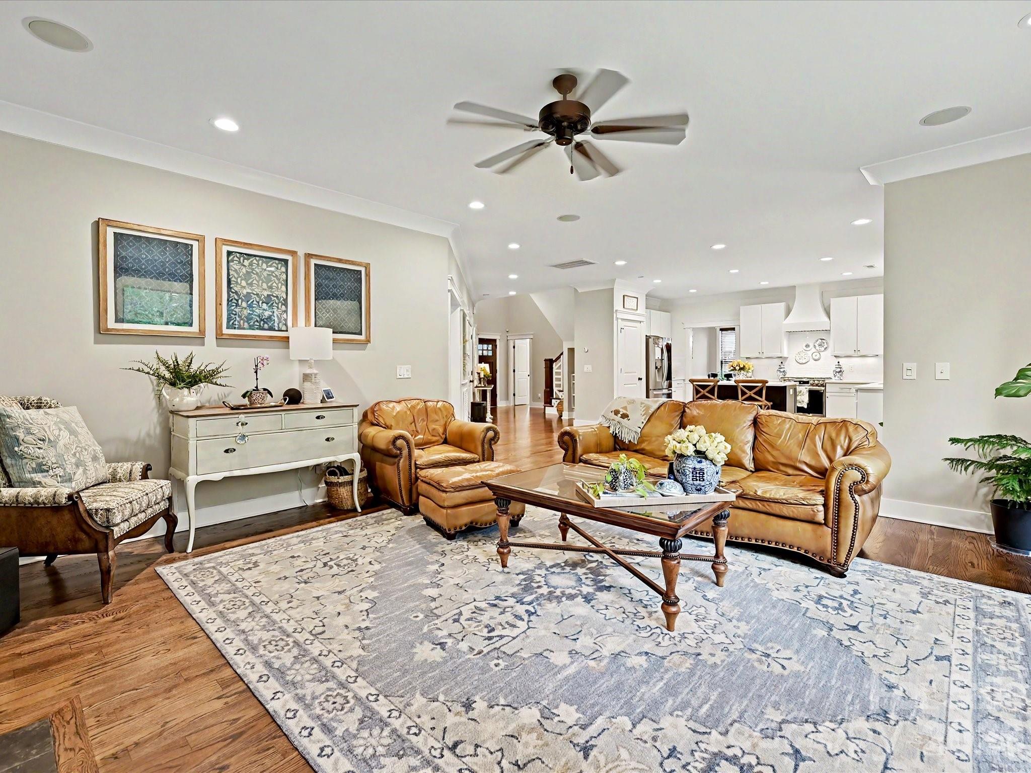 916 Essex Street — Charlotte