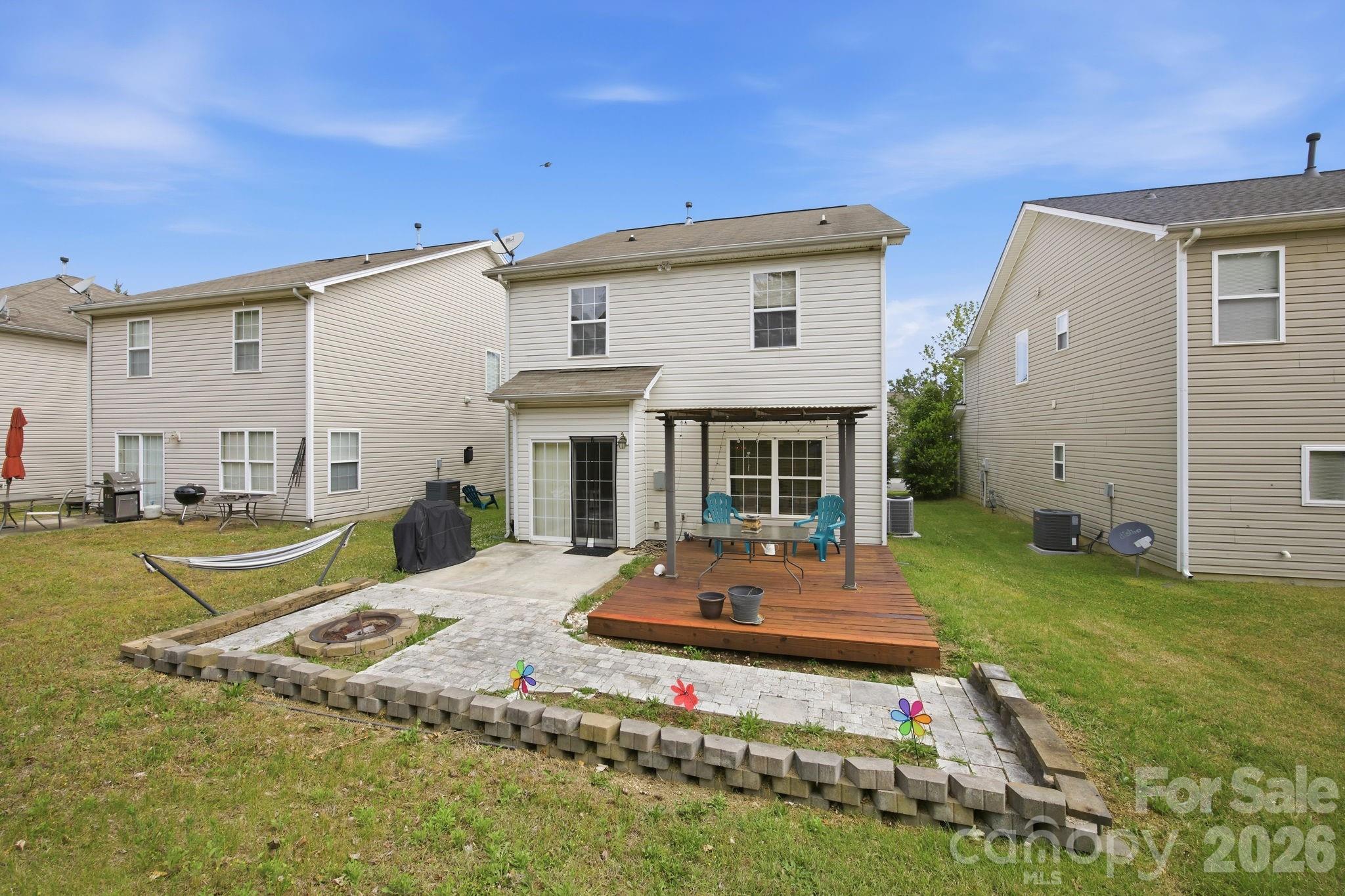 13508 Glasgow Green Lane — Charlotte
