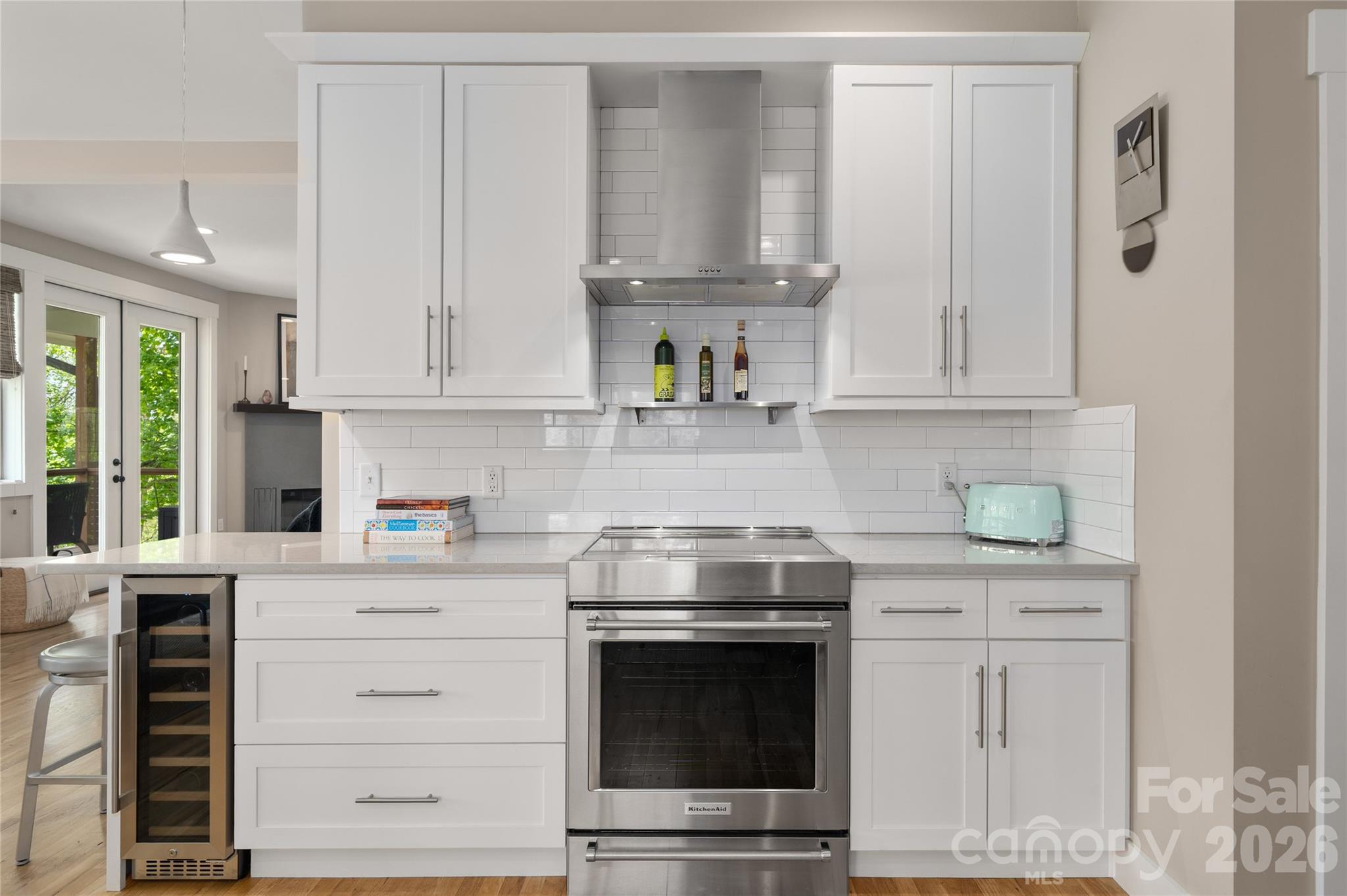 24 Acadia Drive — Asheville
