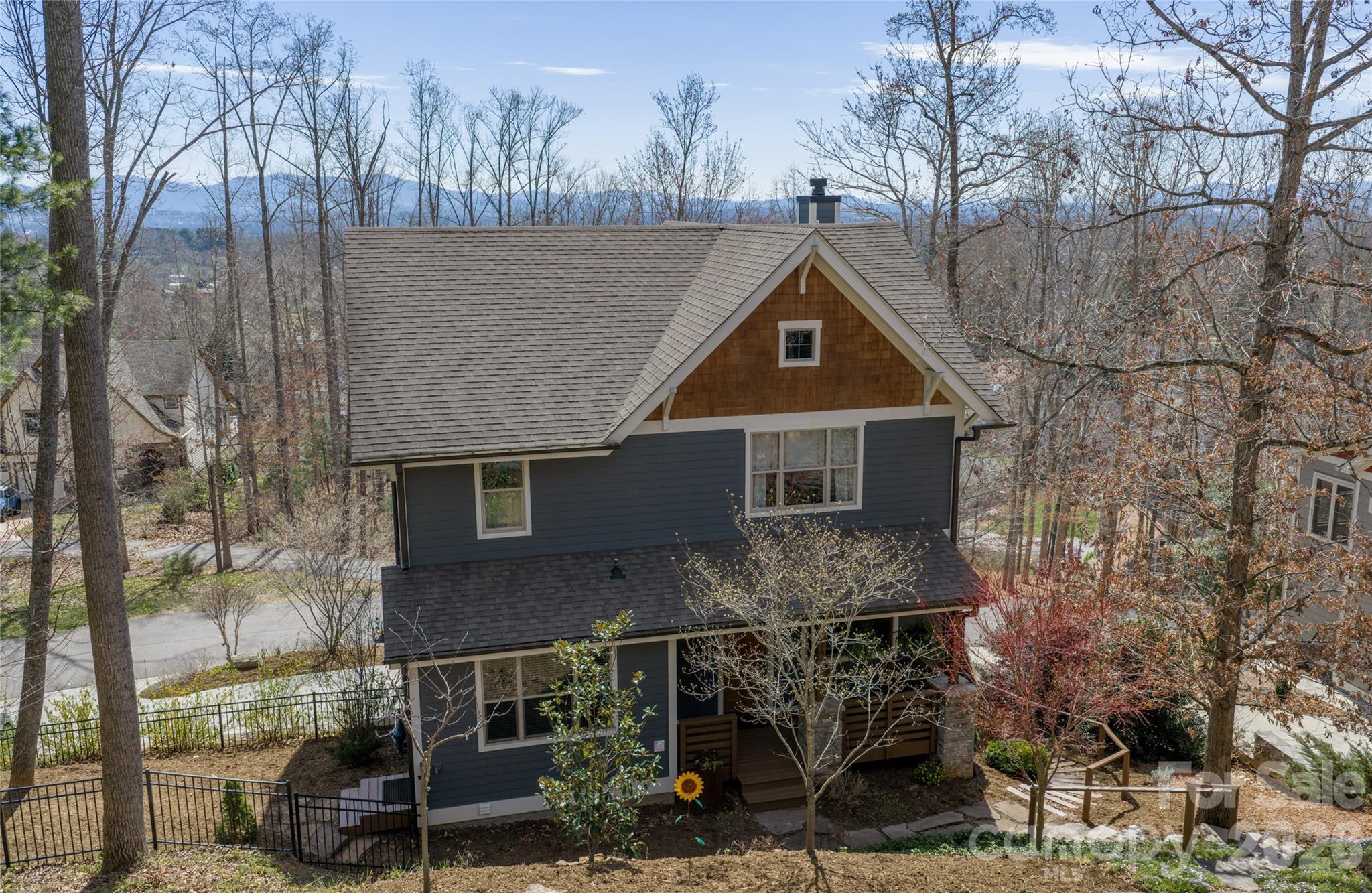 24 Acadia Drive — Asheville
