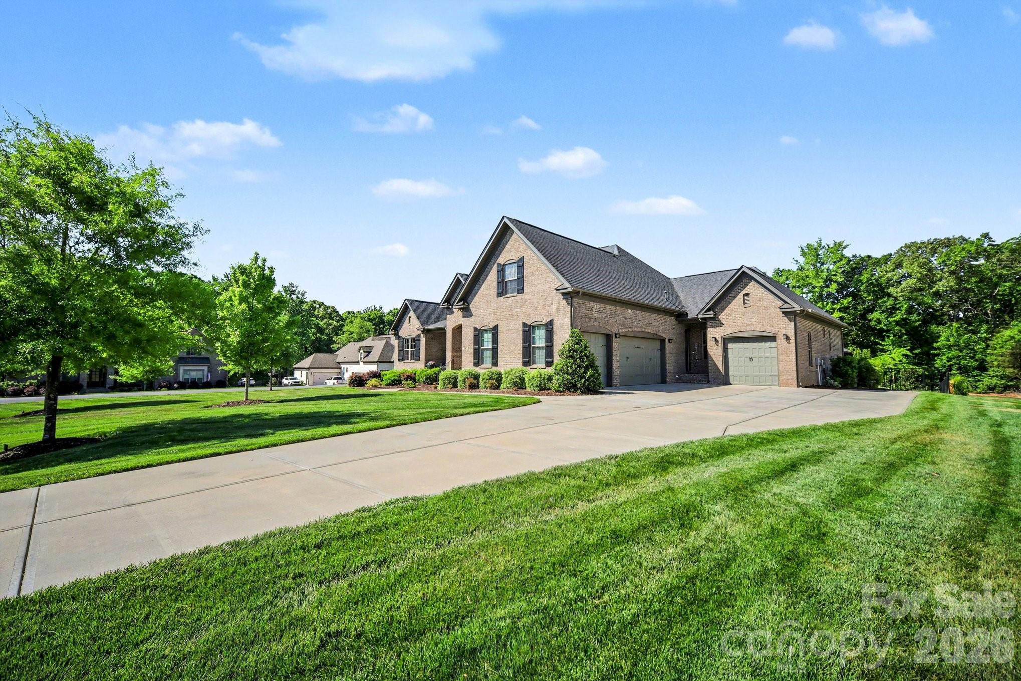 720 Farmer Mill Lane — Matthews