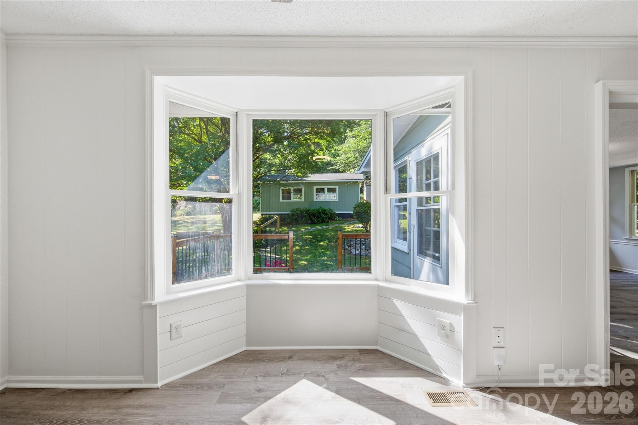 1321 Saluda River Drive — West Columbia