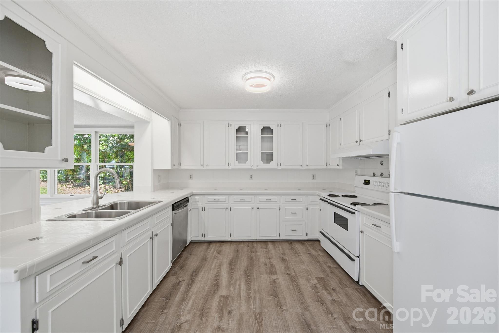 1321 Saluda River Drive — West Columbia