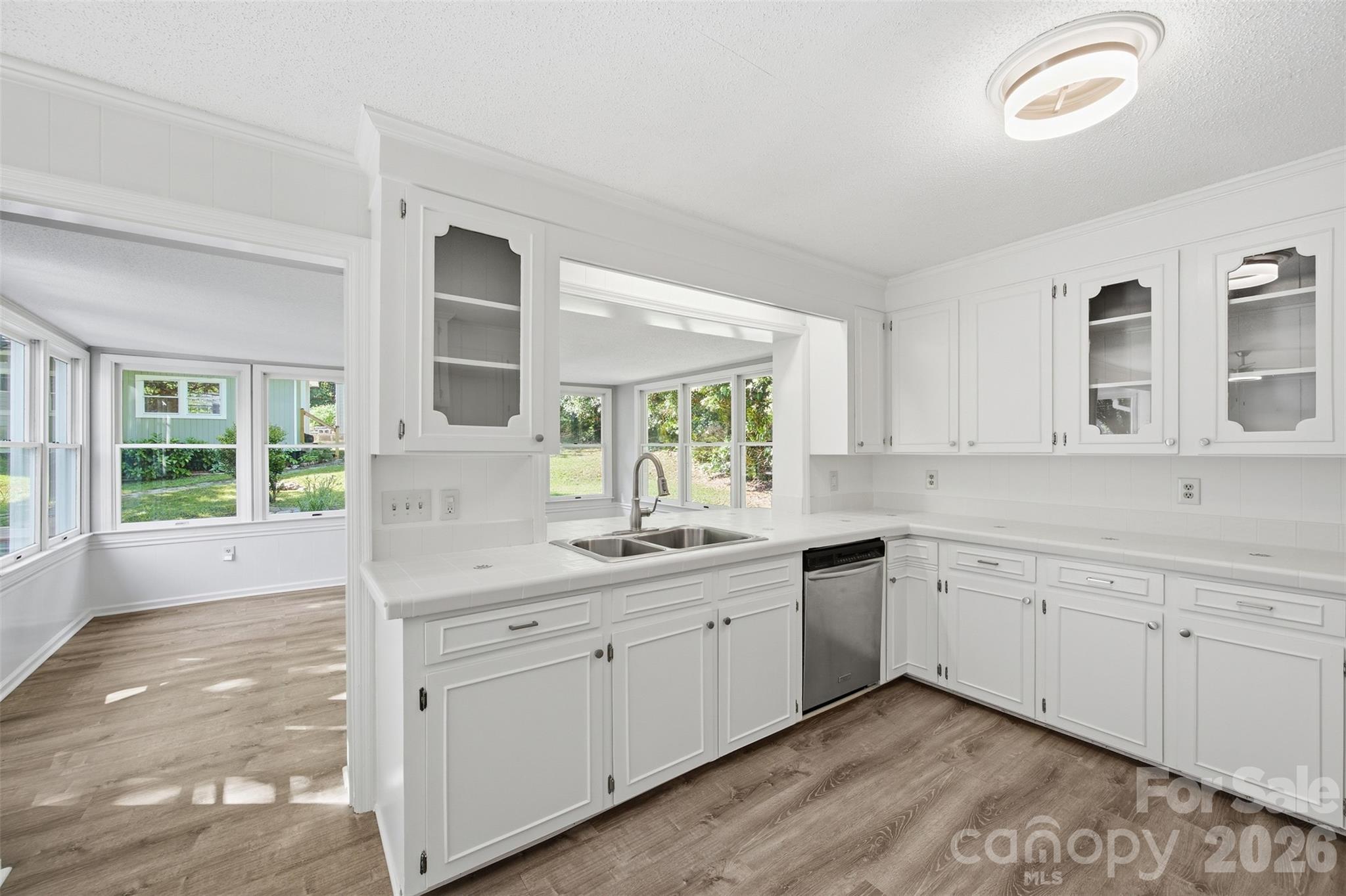 1321 Saluda River Drive — West Columbia