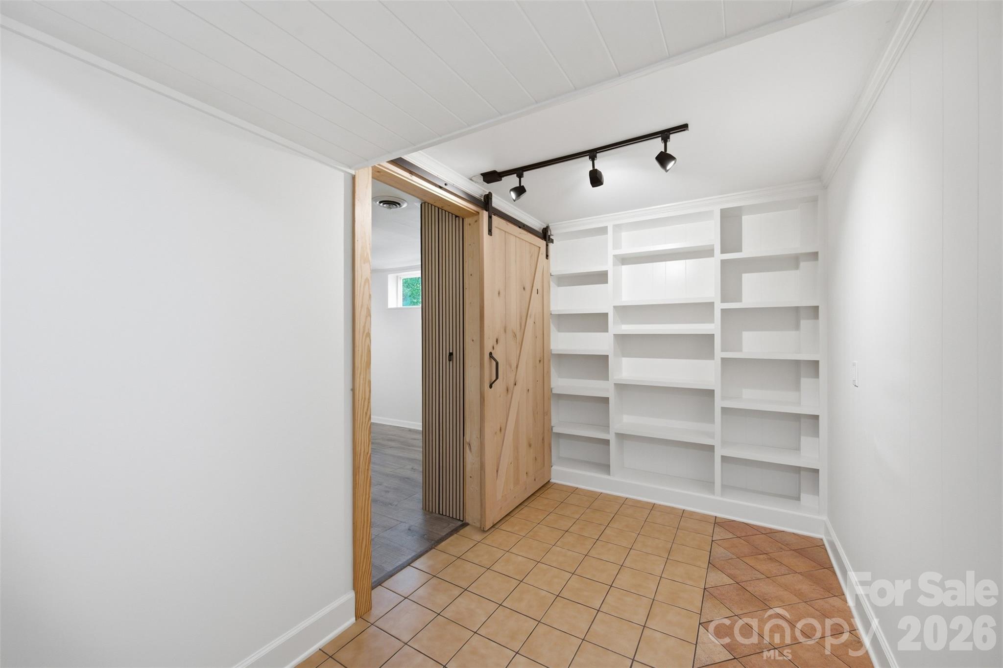 1321 Saluda River Drive — West Columbia