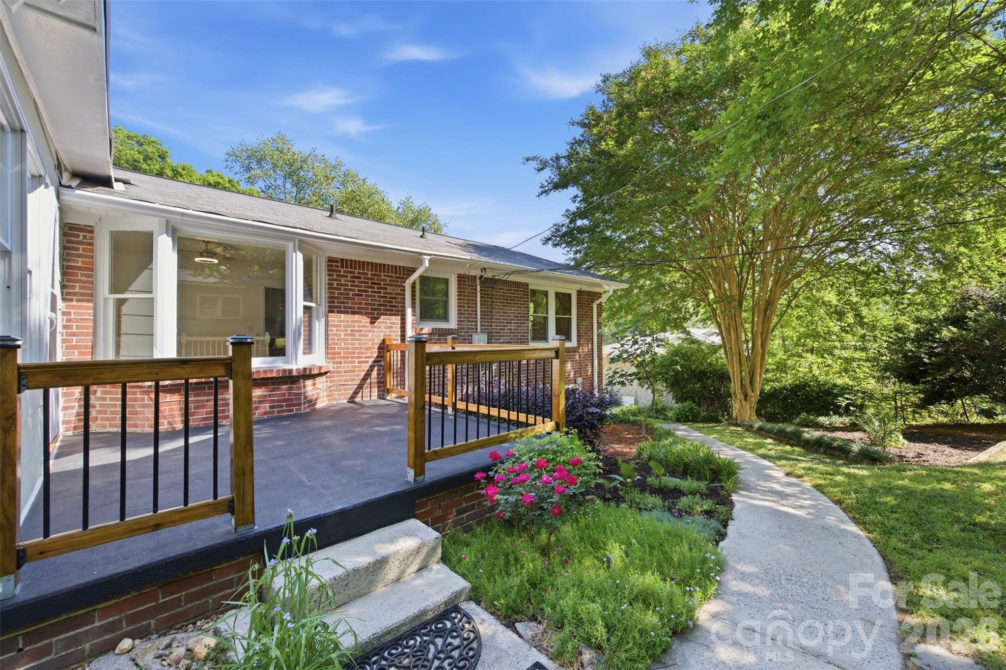1321 Saluda River Drive — West Columbia