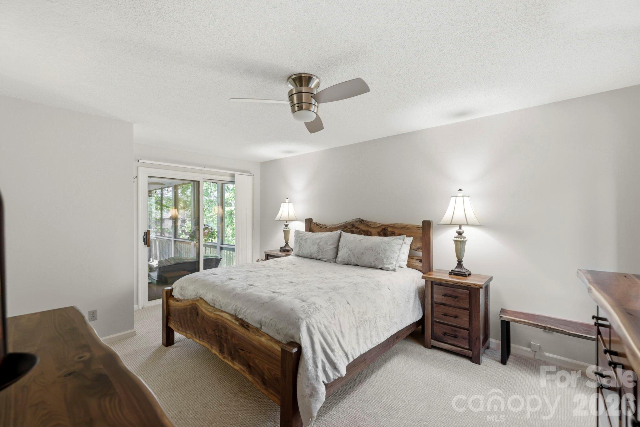 3509 Mountain Top Way — Hendersonville