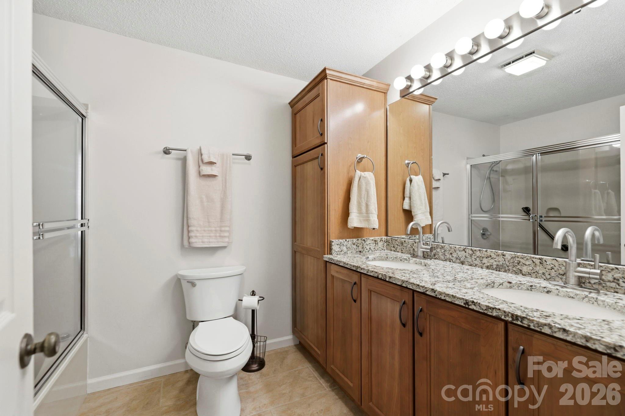 3509 Mountain Top Way — Hendersonville
