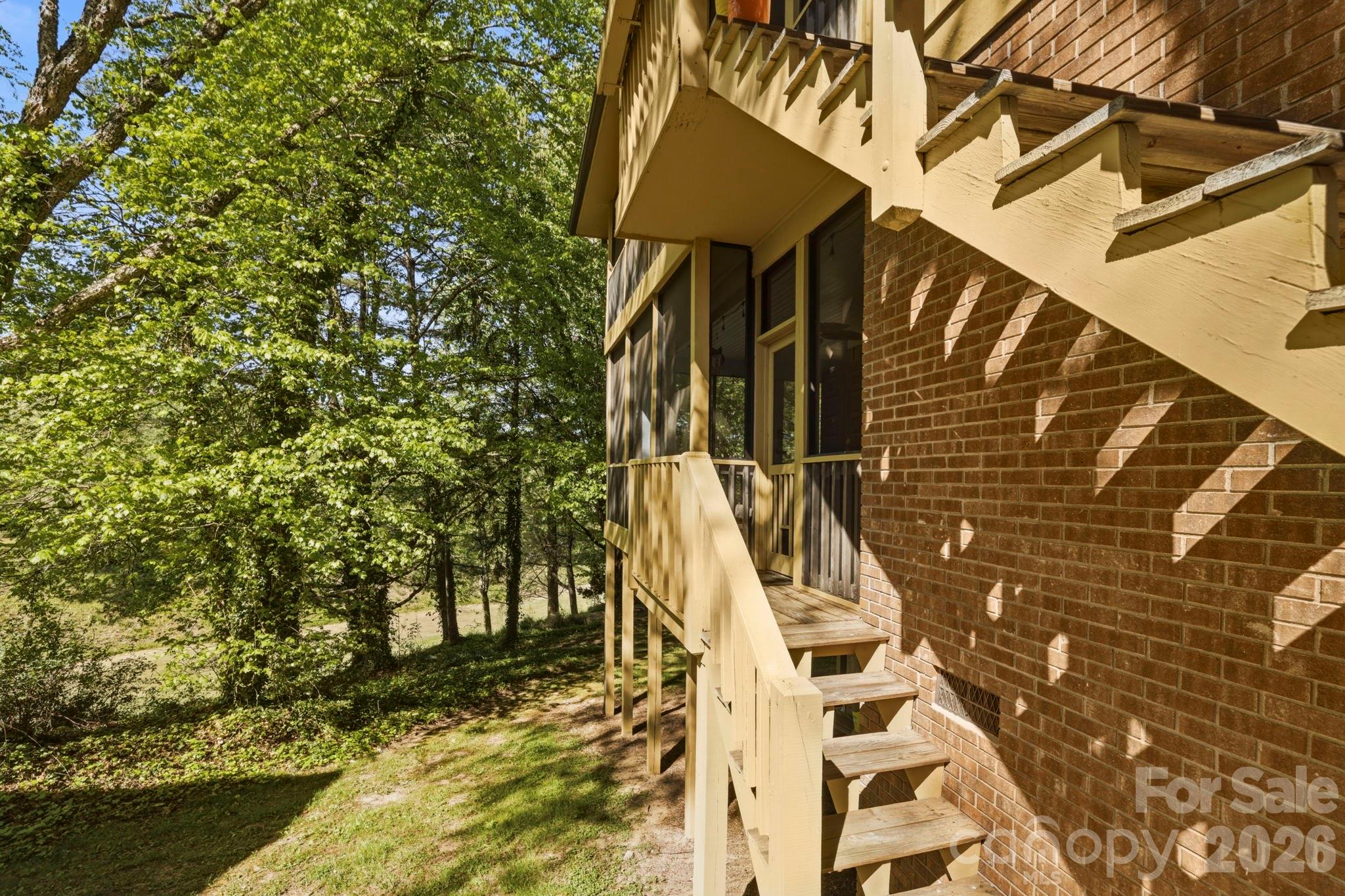 3509 Mountain Top Way — Hendersonville