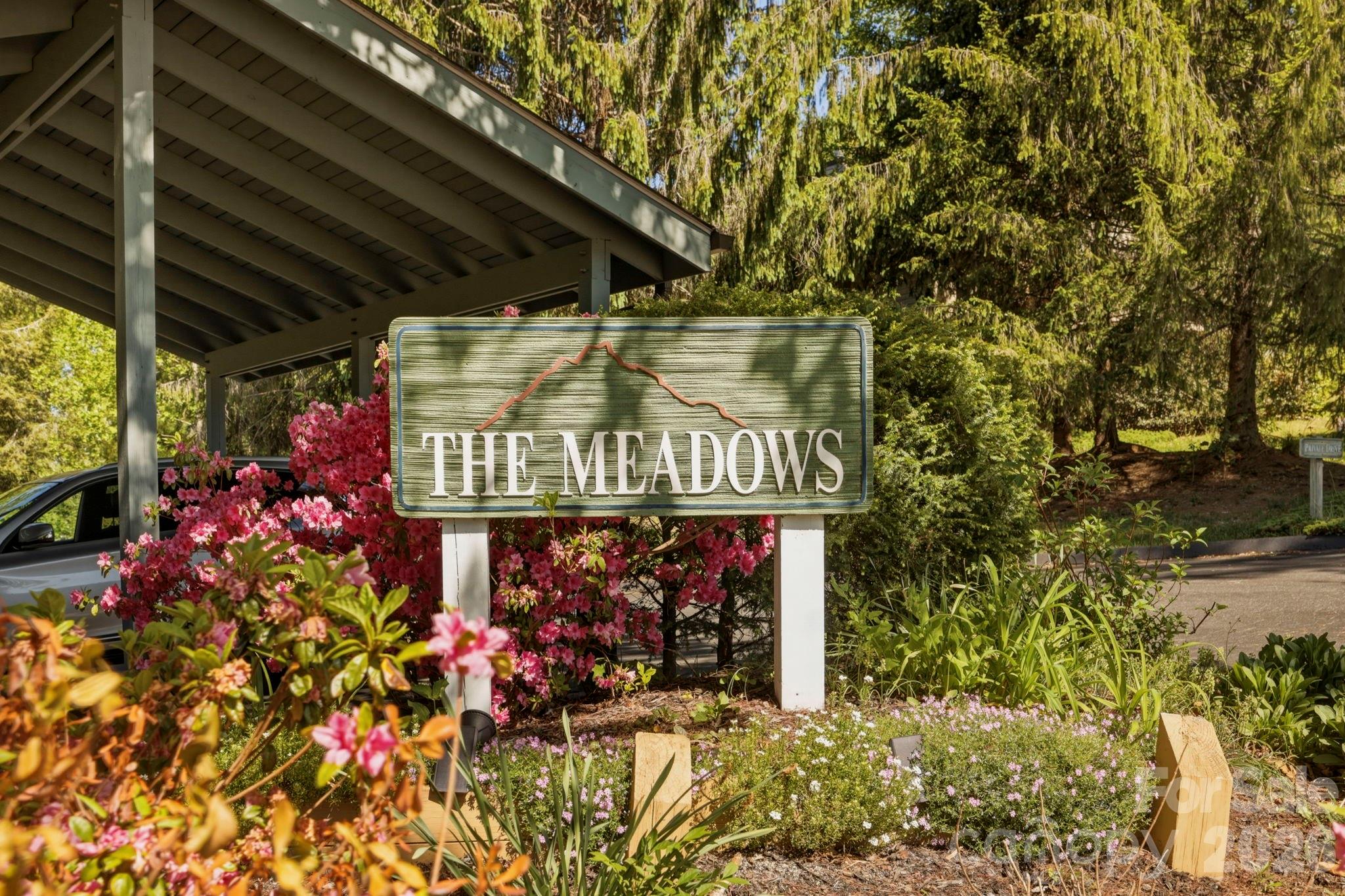 3509 Mountain Top Way — Hendersonville