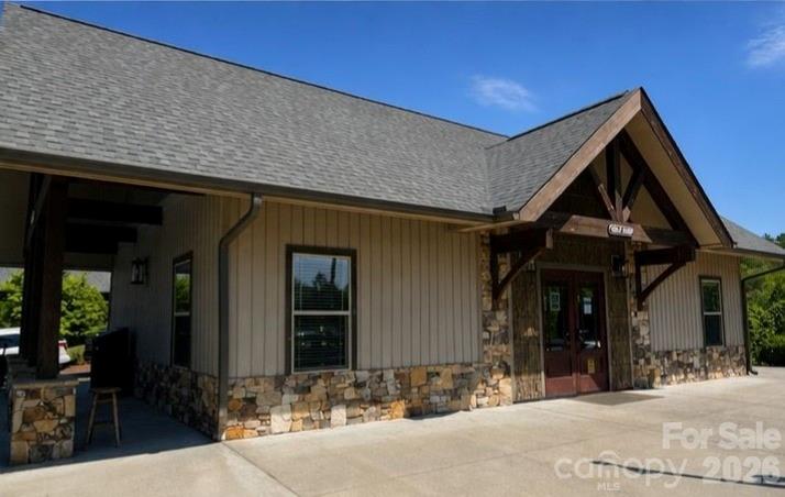 3509 Mountain Top Way — Hendersonville
