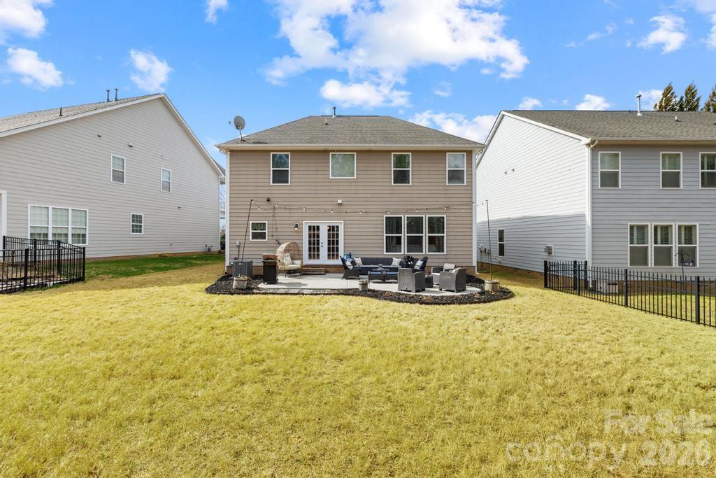 1007 Hamil Ridge Drive — Waxhaw