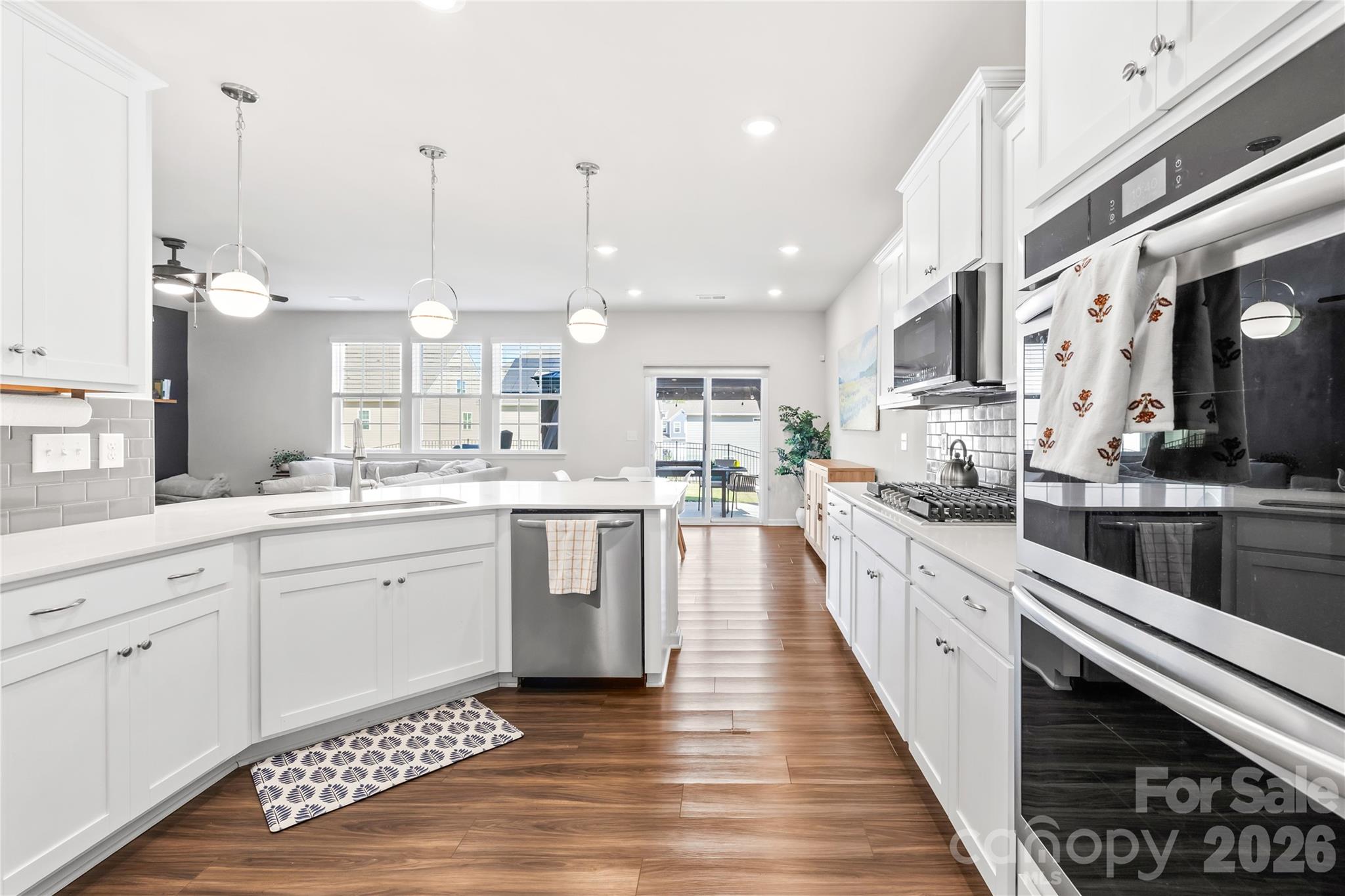 12111 Bishop Castle Drive — Charlotte