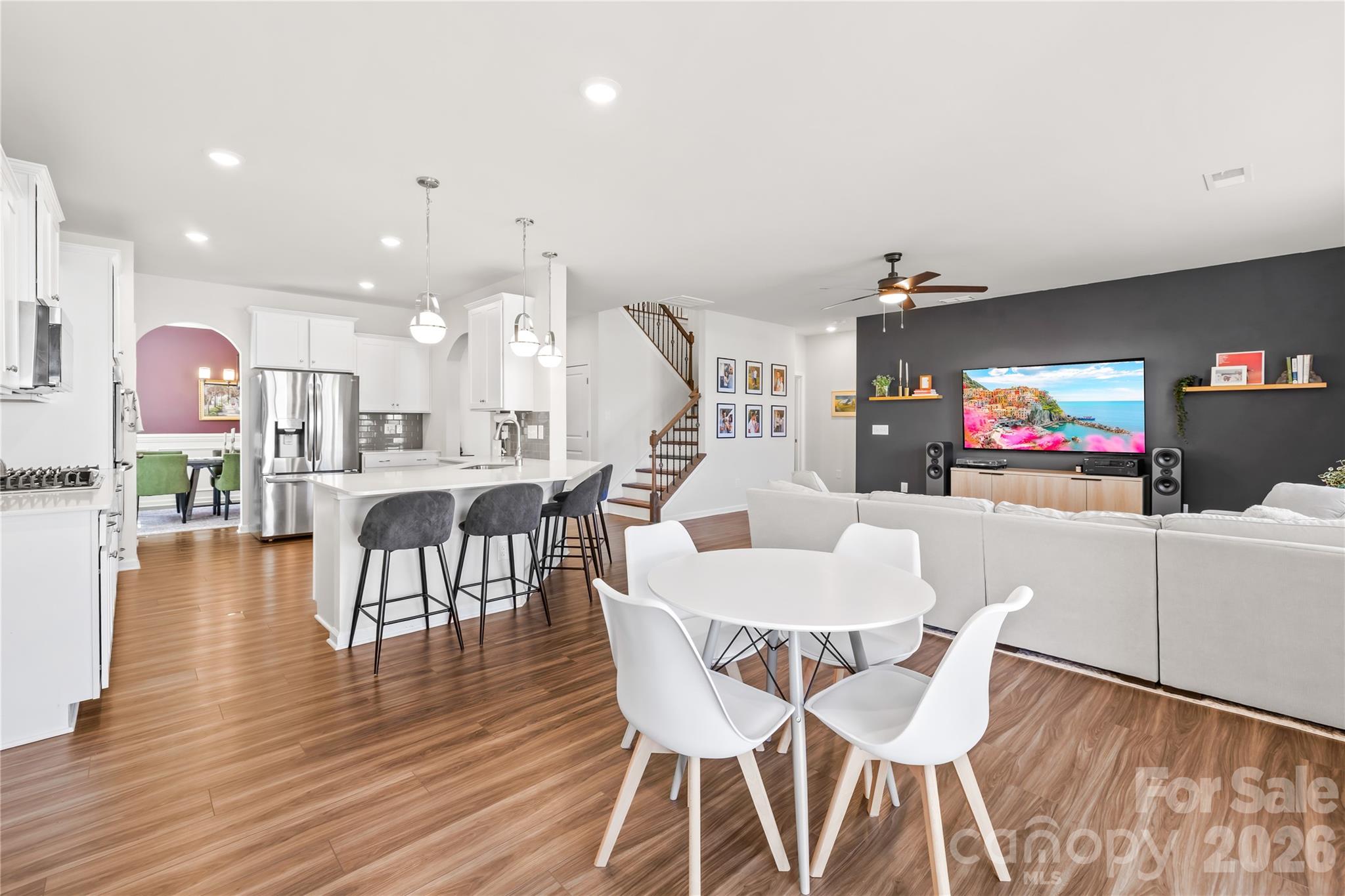 12111 Bishop Castle Drive — Charlotte
