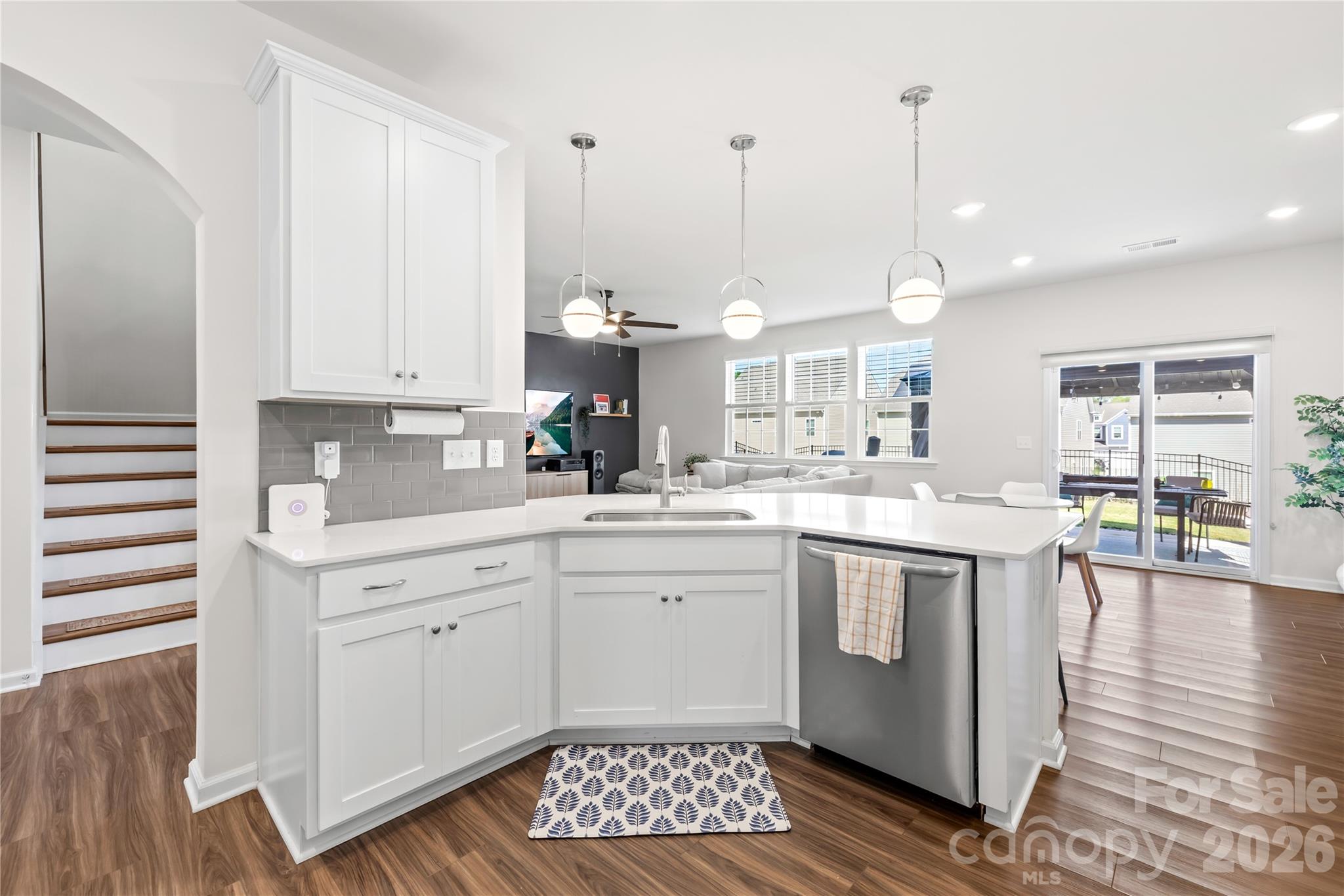 12111 Bishop Castle Drive — Charlotte