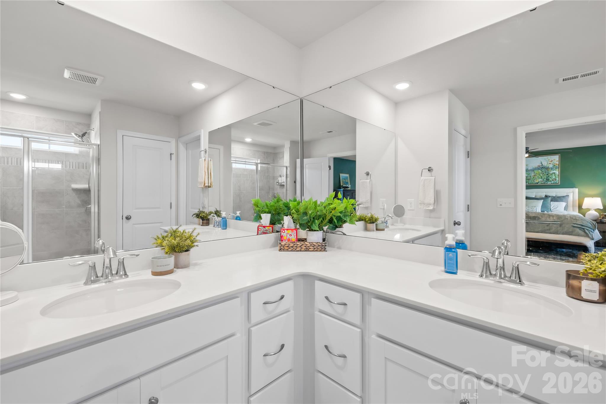 12111 Bishop Castle Drive — Charlotte