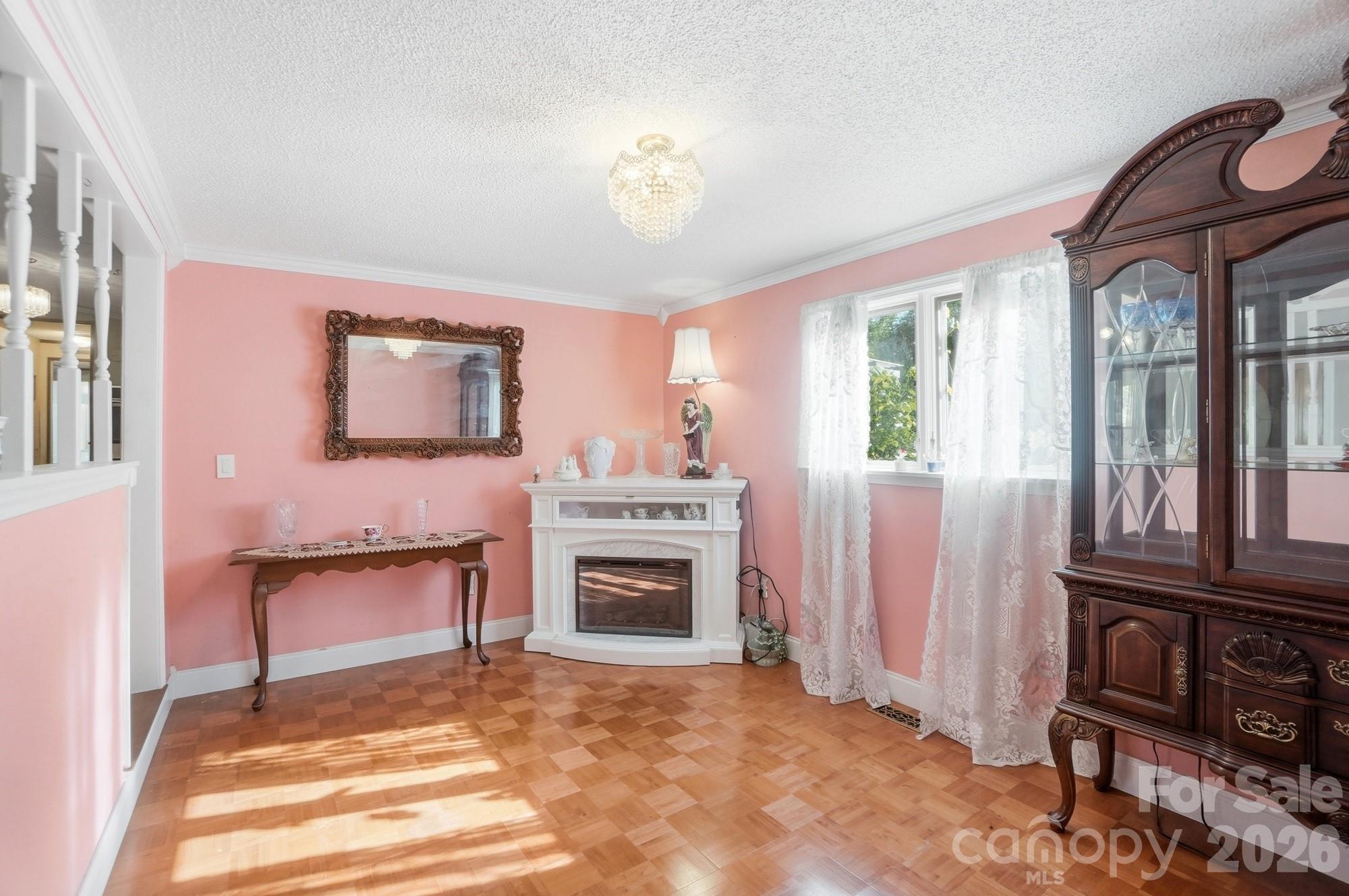 2909 Balkan Drive — York