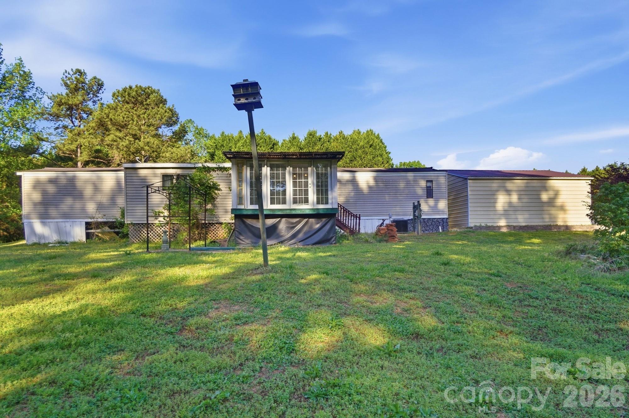 2909 Balkan Drive — York