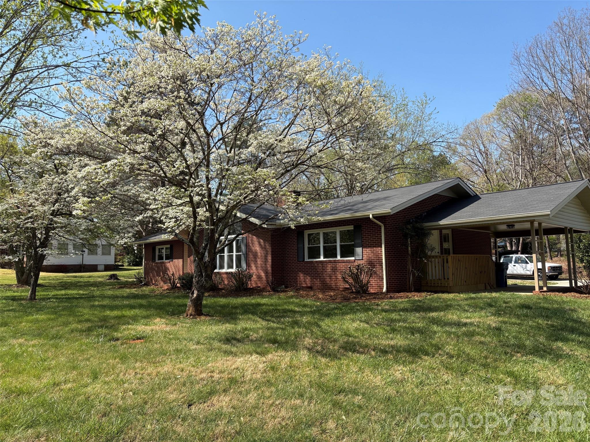 1820 Connelly Springs Road — Lenoir